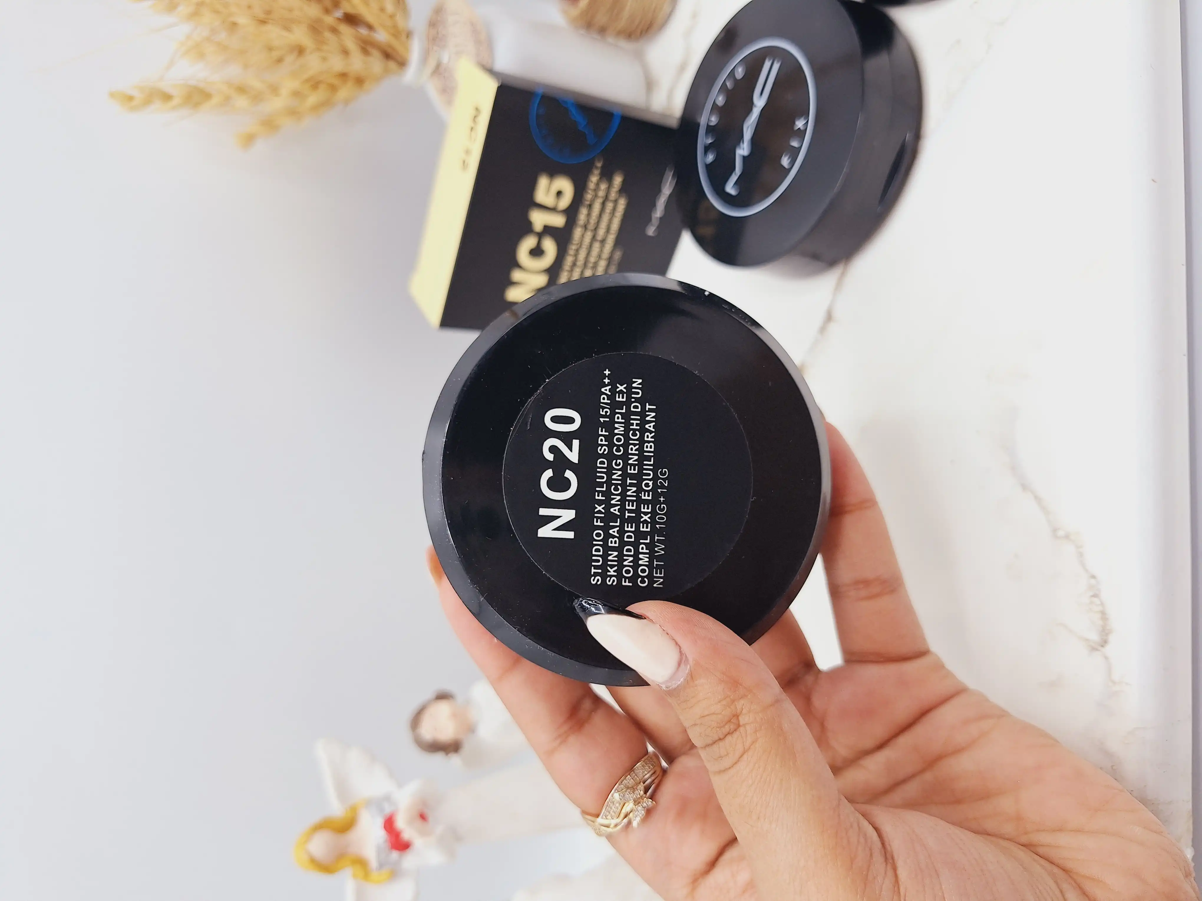 پنکک دو طبقه مک سری NC استدیو فیکس حاوی SPF15 کد 0029