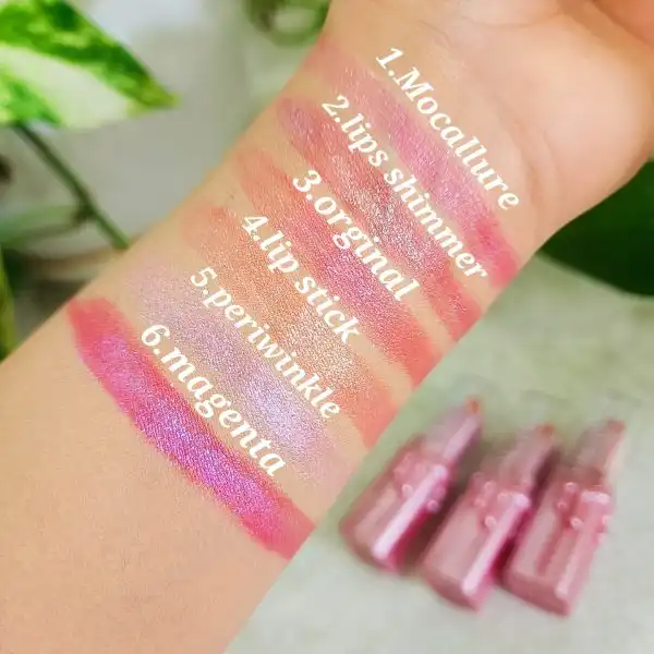 رژ جامد گلیتری خوش رنگ برند موکالره کد 770