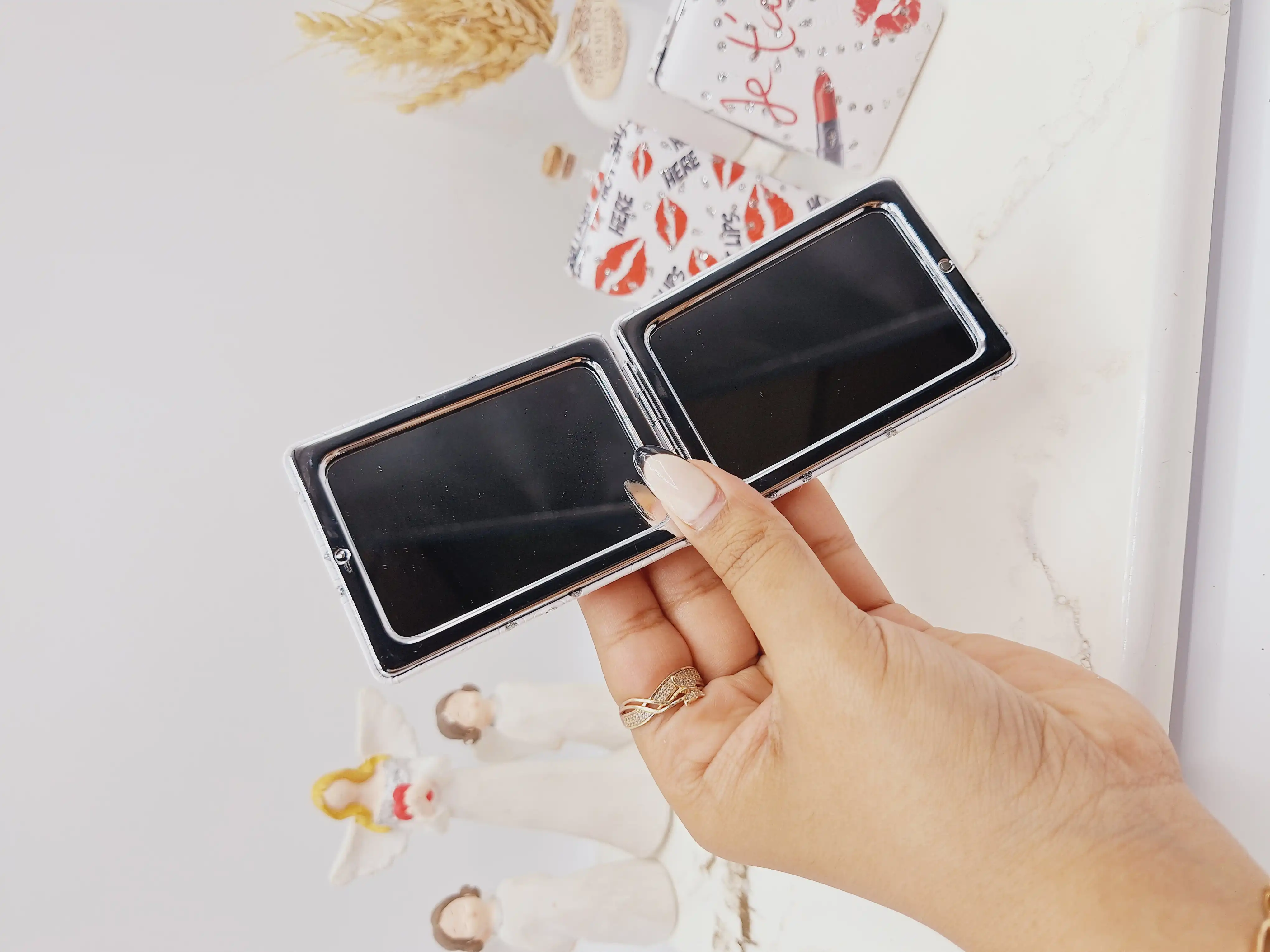 آینه دو طرفه جیبی طرح آرایشی ارسال رندوم