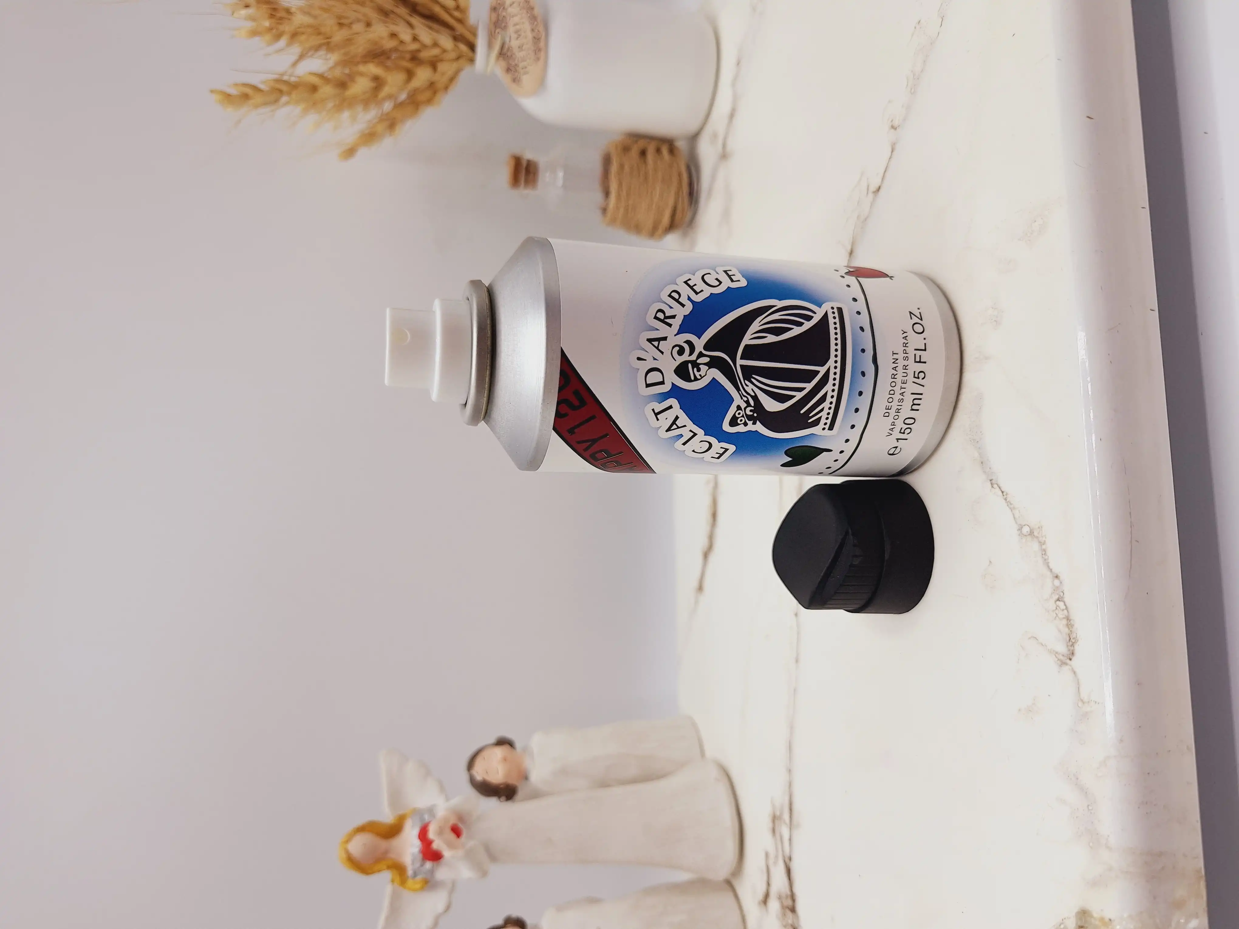 بادی اسپلش خوشبوو و ماندگار مدل ECLAT DARPEGE (جلد سفید)