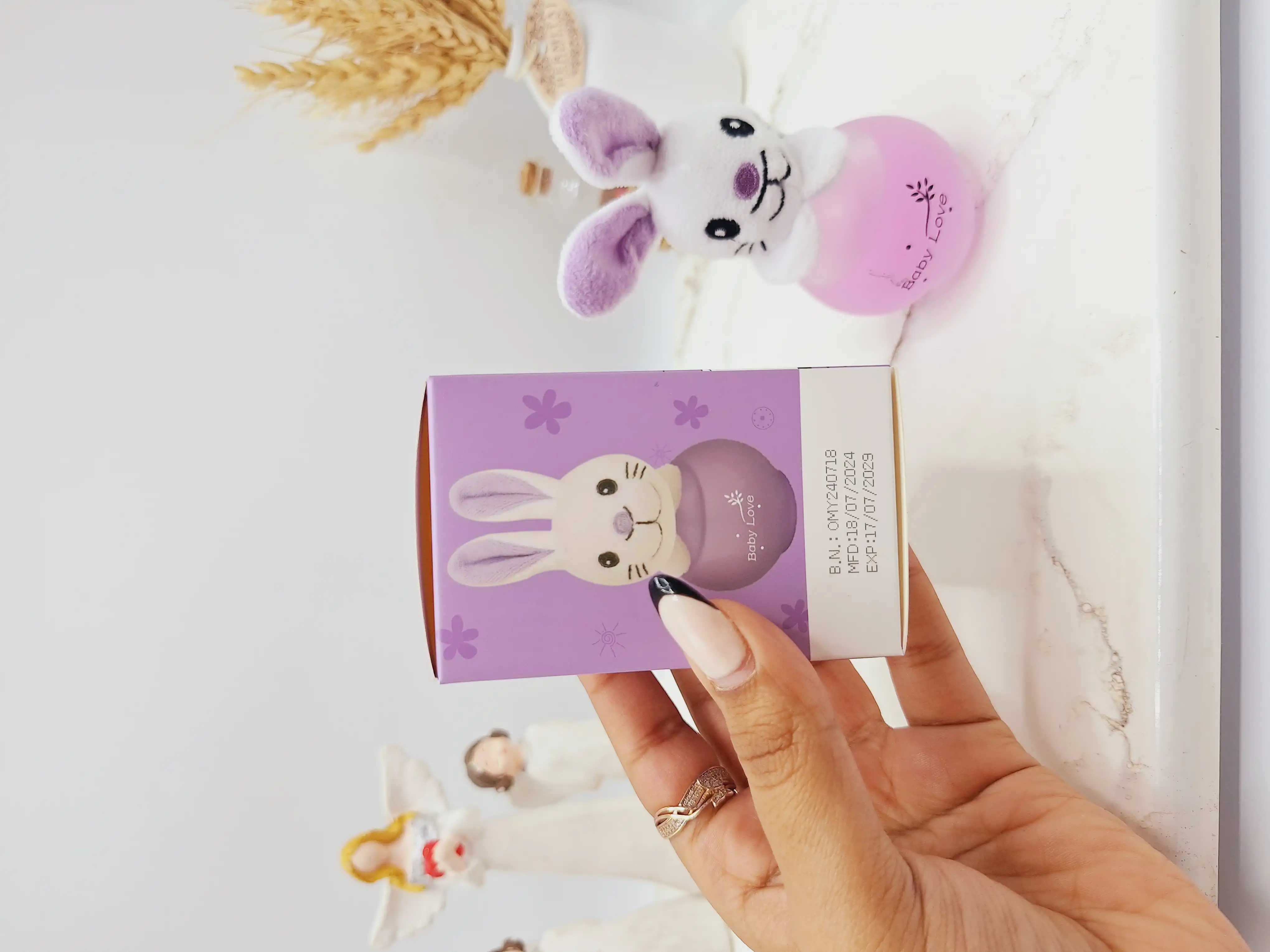 ادکلن عروسکی کودک مدل خرگوش بنفش حجم 50 میل کدOMY-X190