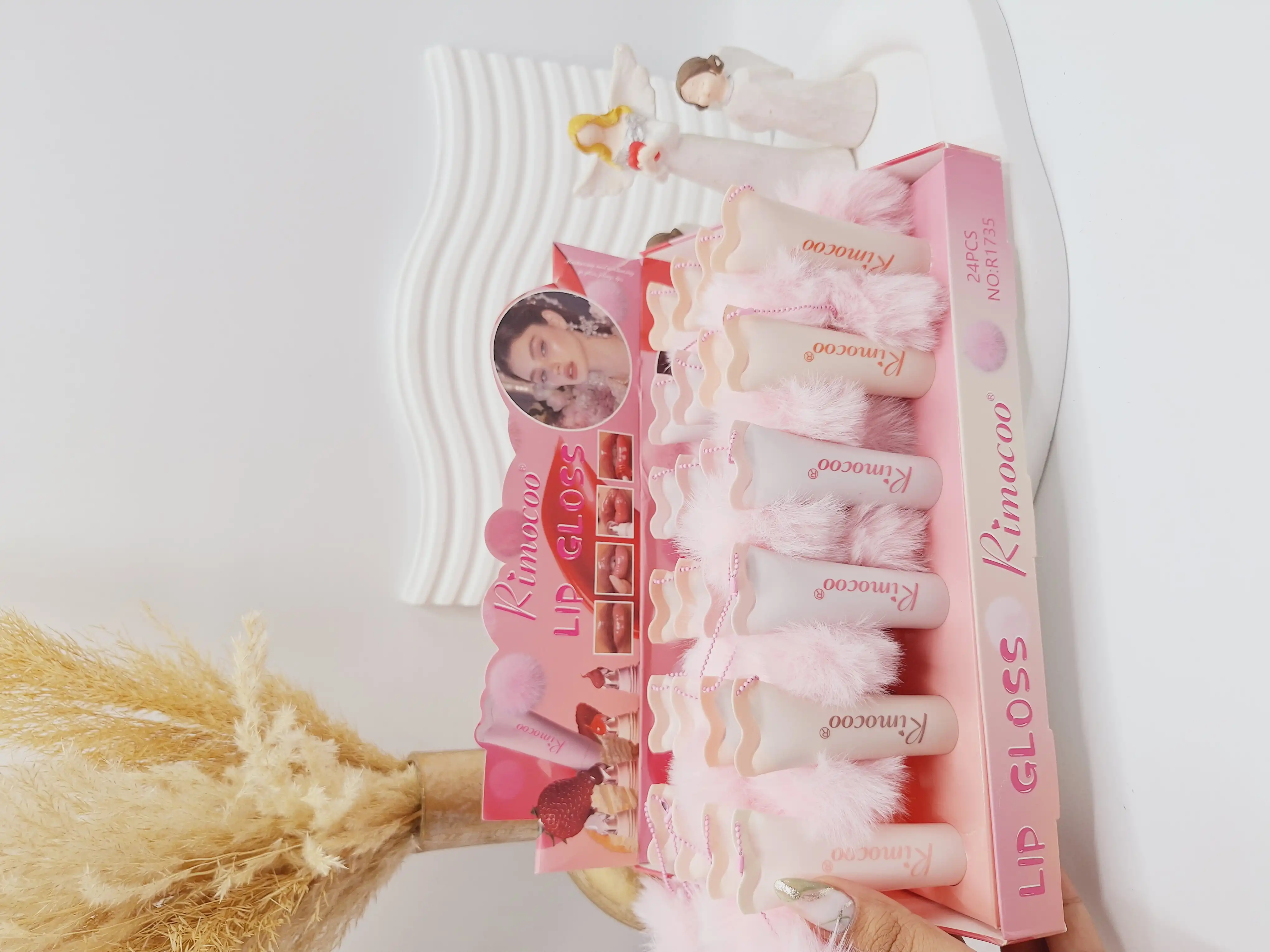 لیپ گلاس خیس آویز توپی برند ریموکو کد 1735