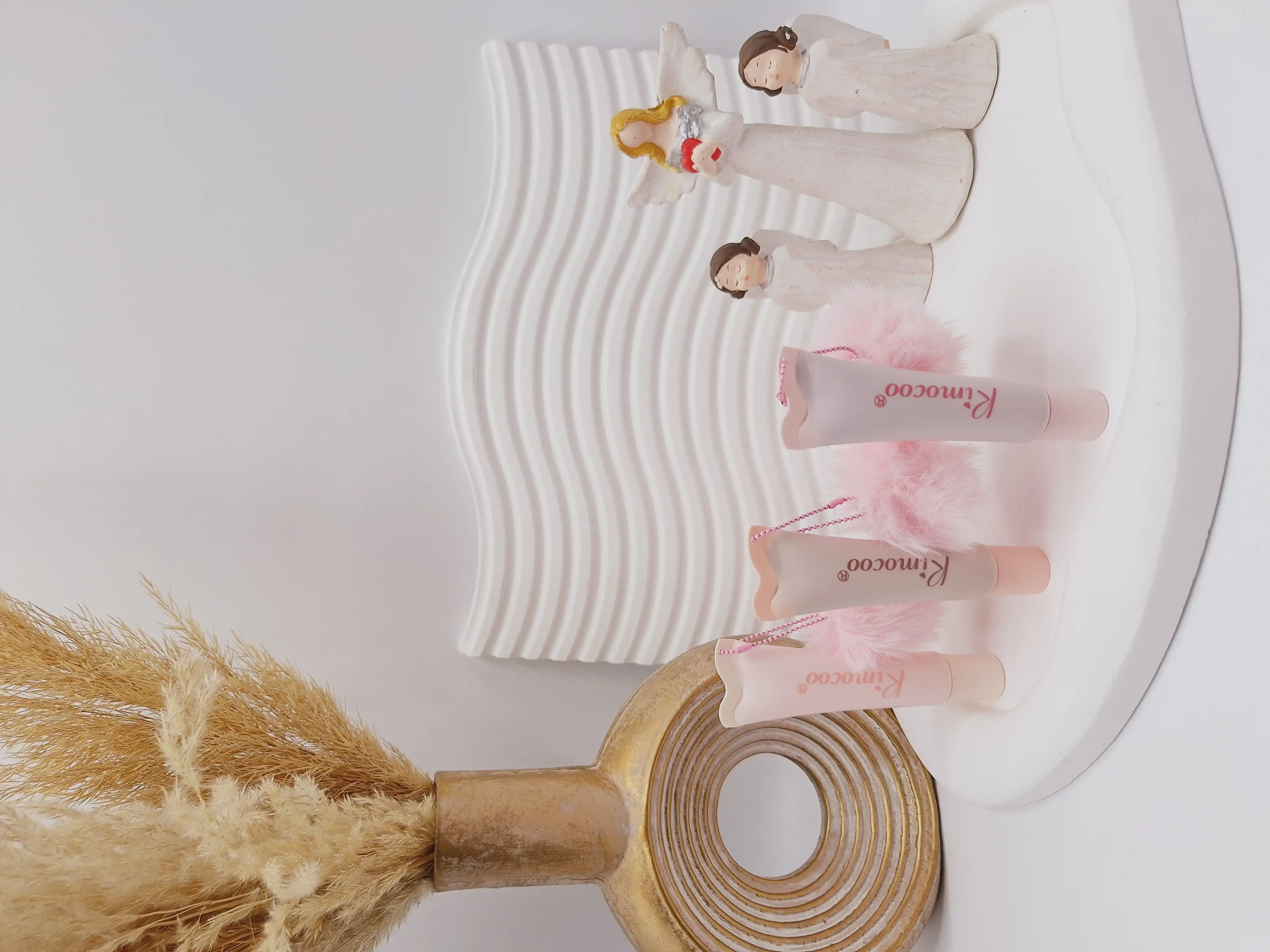 لیپ گلاس خیس آویز توپی برند ریموکو کد 1735