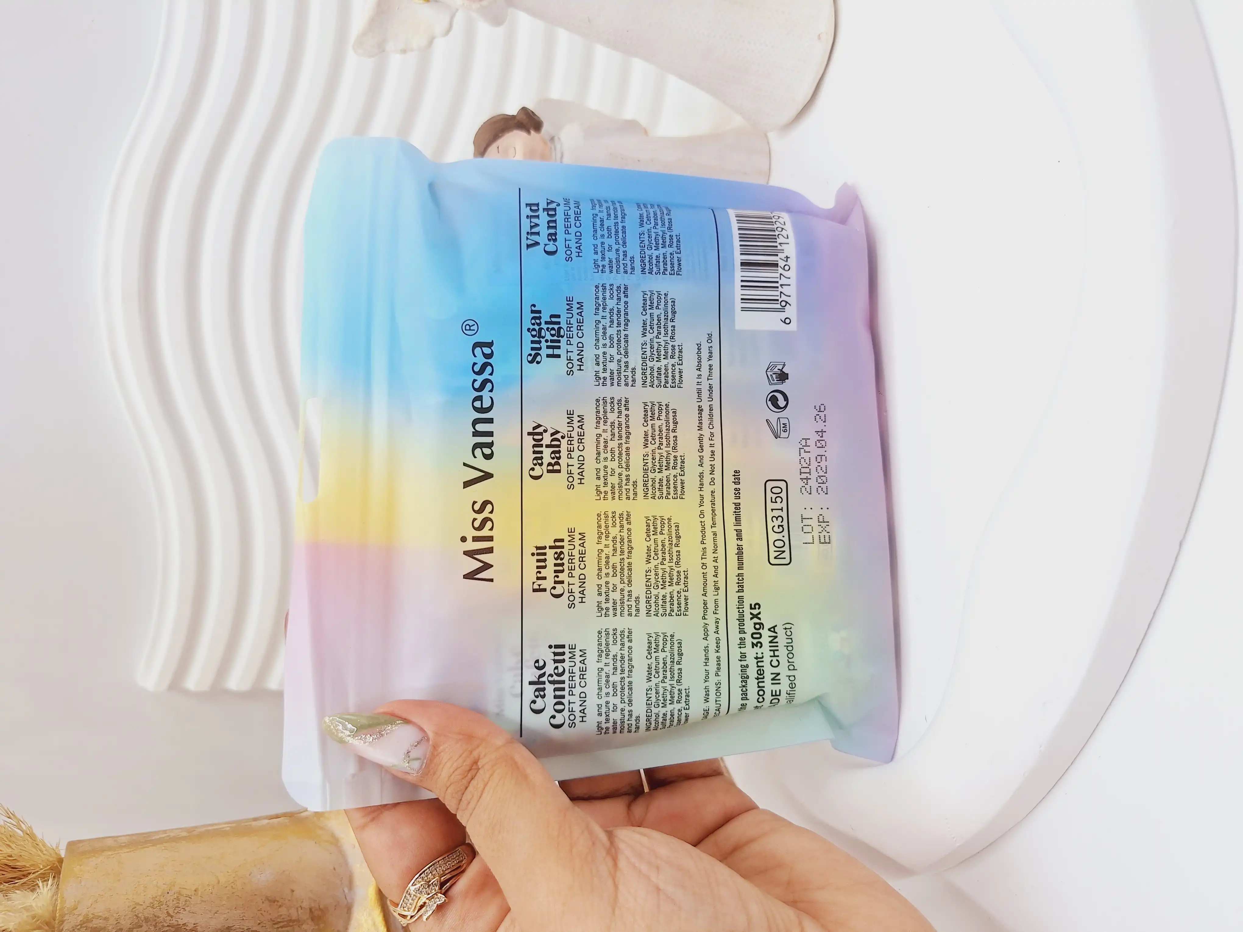 پک کرم دست 5 تایی با رایحه های فانتزی طرح آبرنگی کد G3150