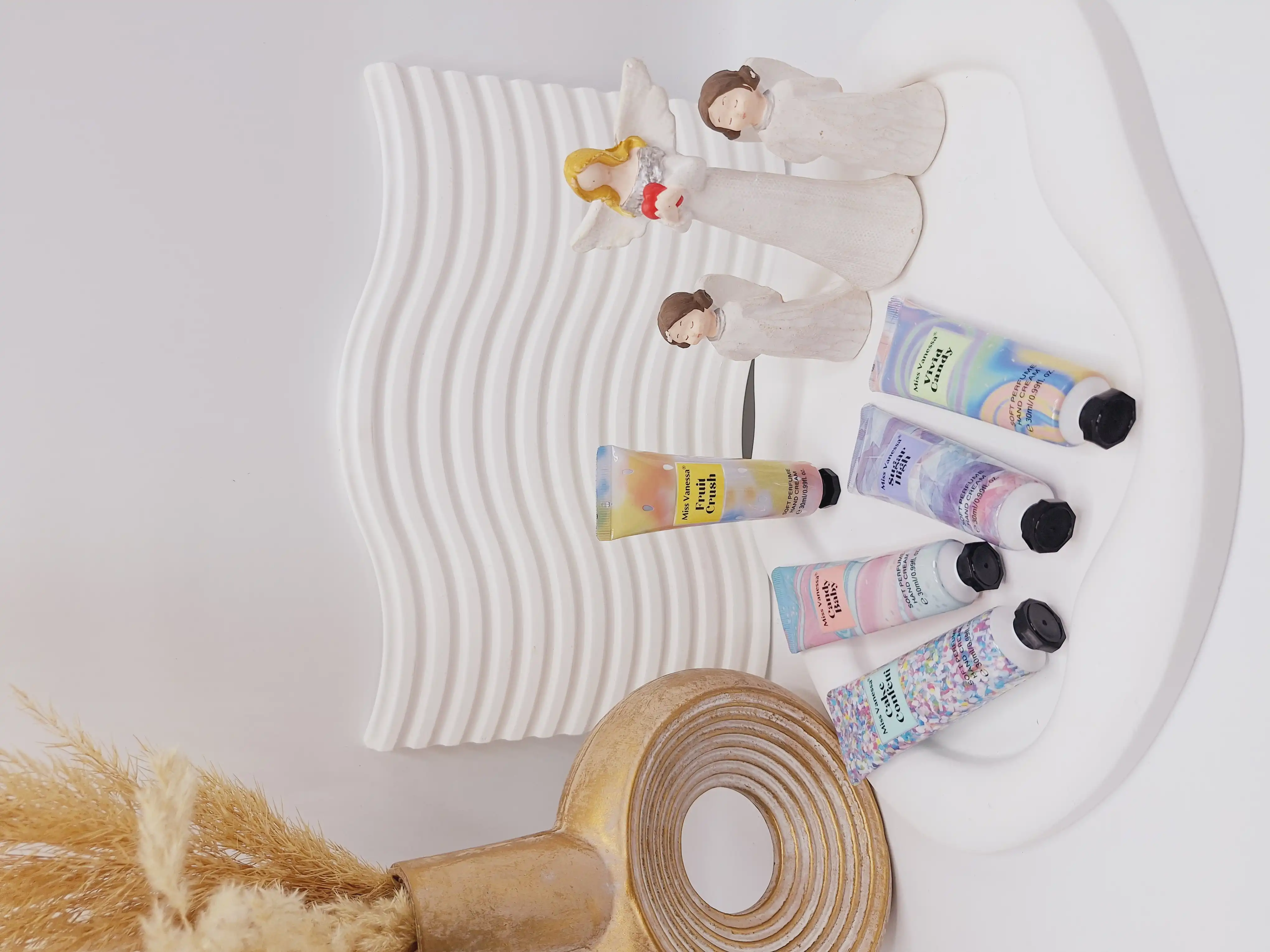 پک کرم دست 5 تایی با رایحه های فانتزی طرح آبرنگی کد G3150