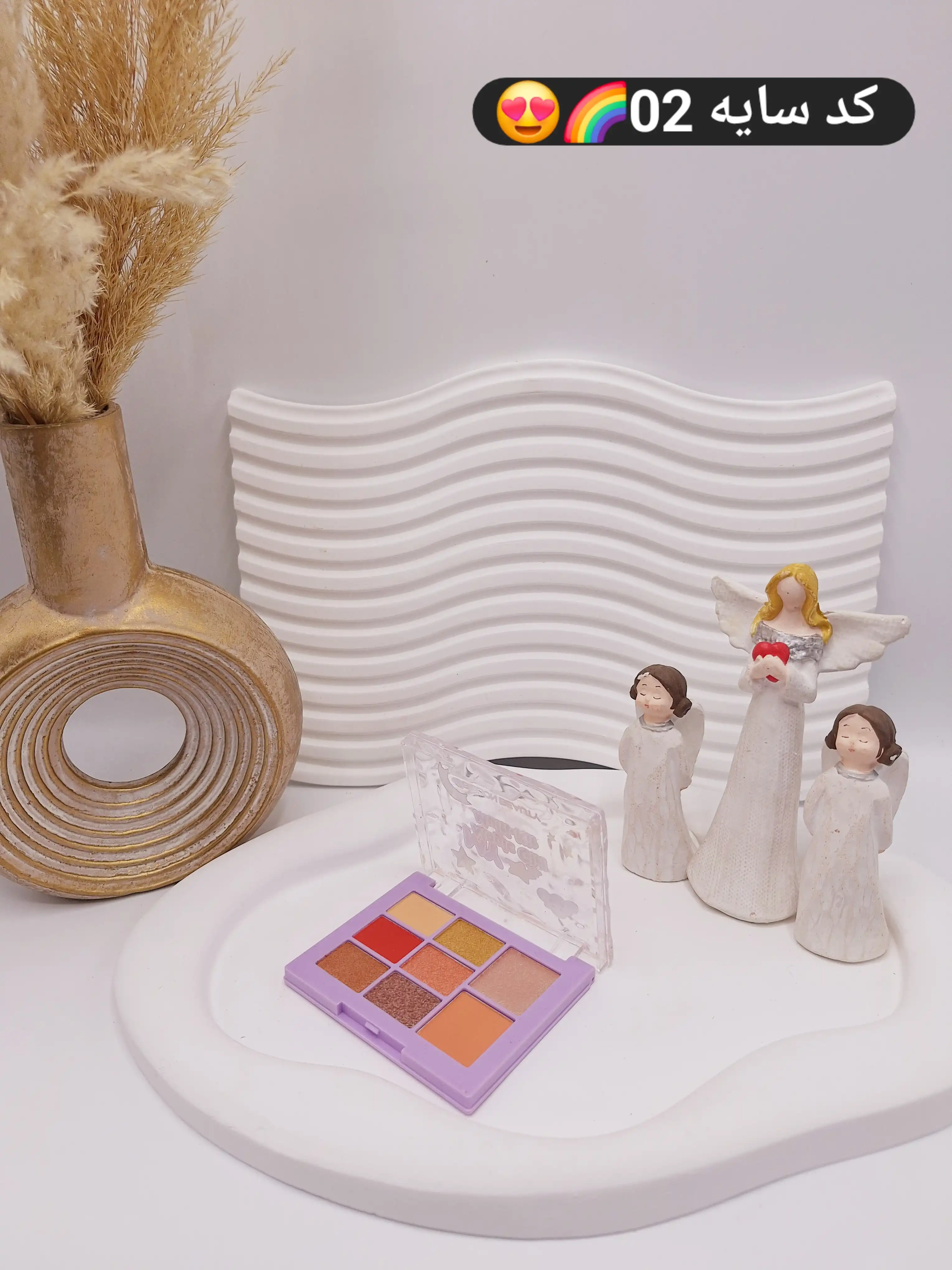 سایه و رژ گونه موج دار 9 تایی جذاب بیلیون بیوتی طرح ابر و رنگین کمان کد B10052