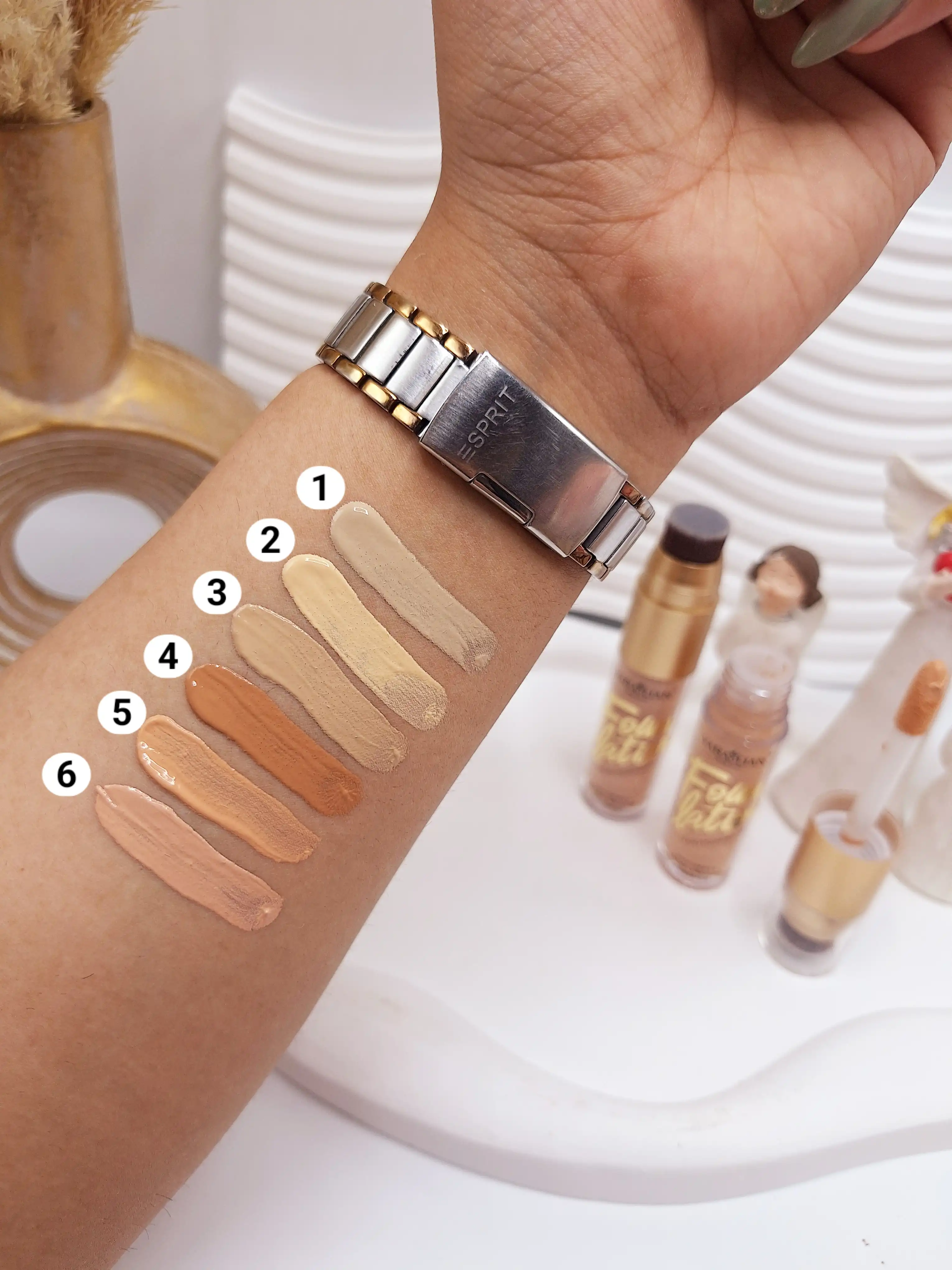 کرم فاندیشین مایع برس دار برند YABAOLIAN کد 7050