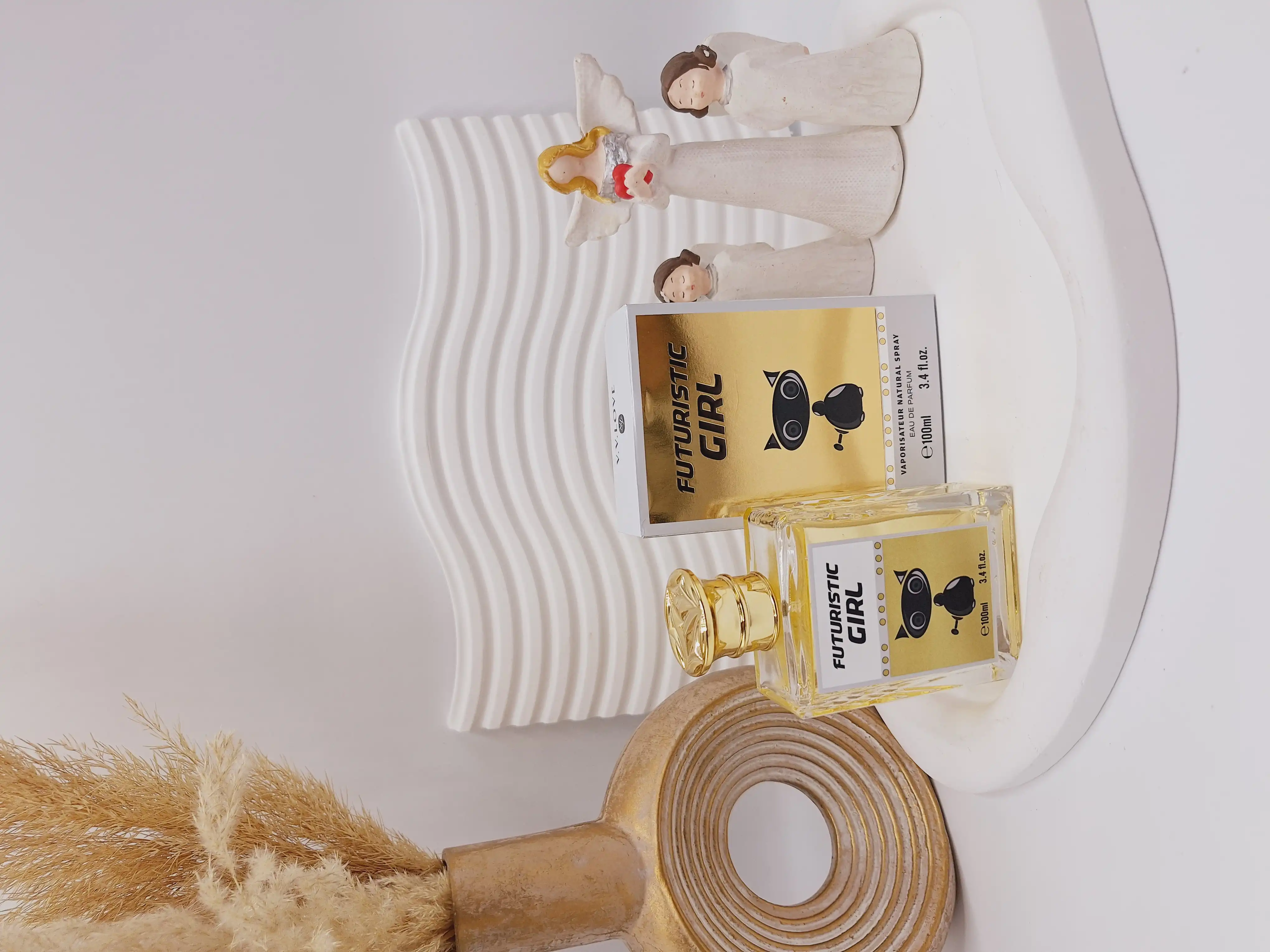 ادکلن FUTURISTIC GIRL حجم 100 میل کد 9453