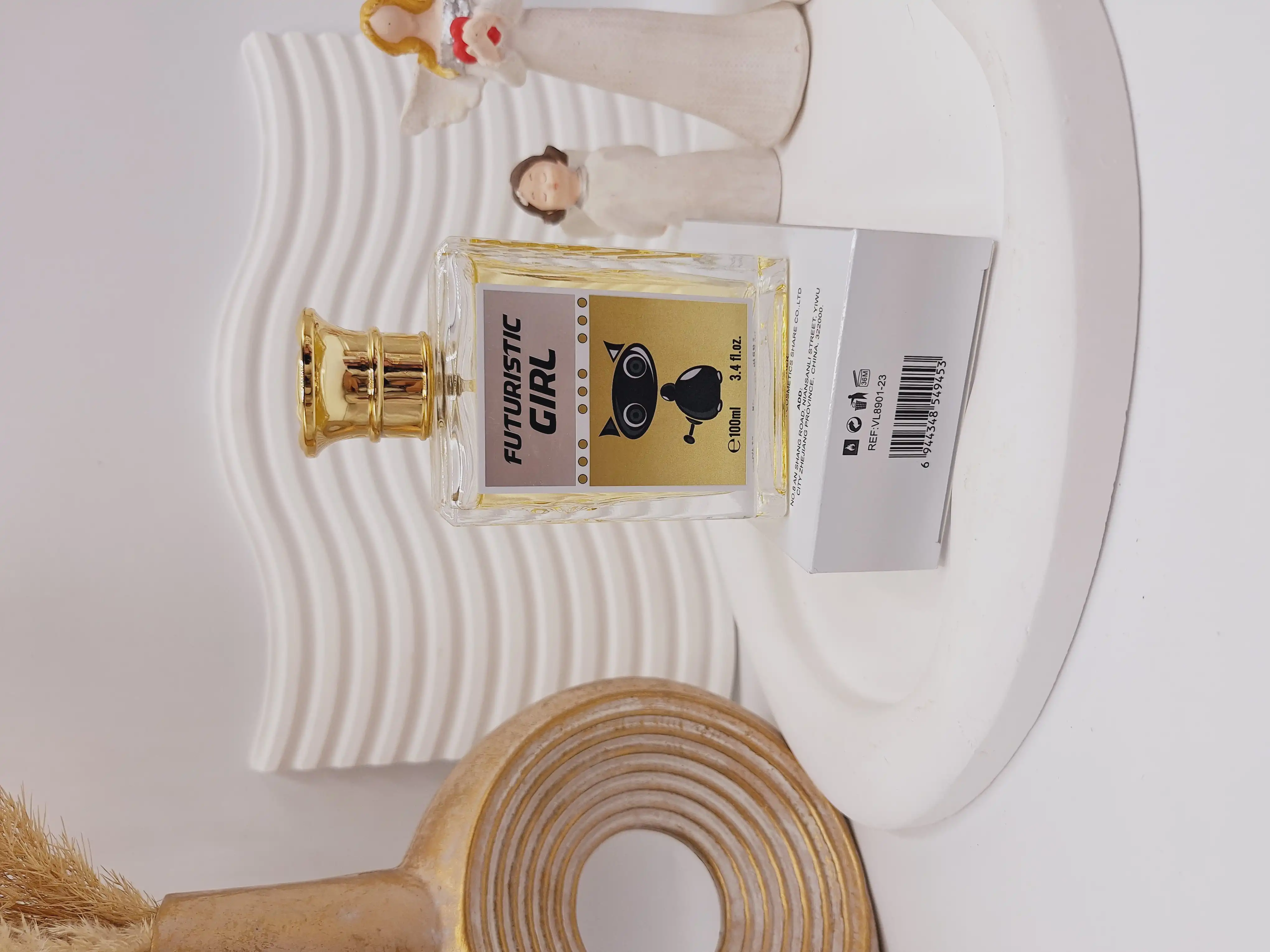 ادکلن FUTURISTIC GIRL حجم 100 میل کد 9453