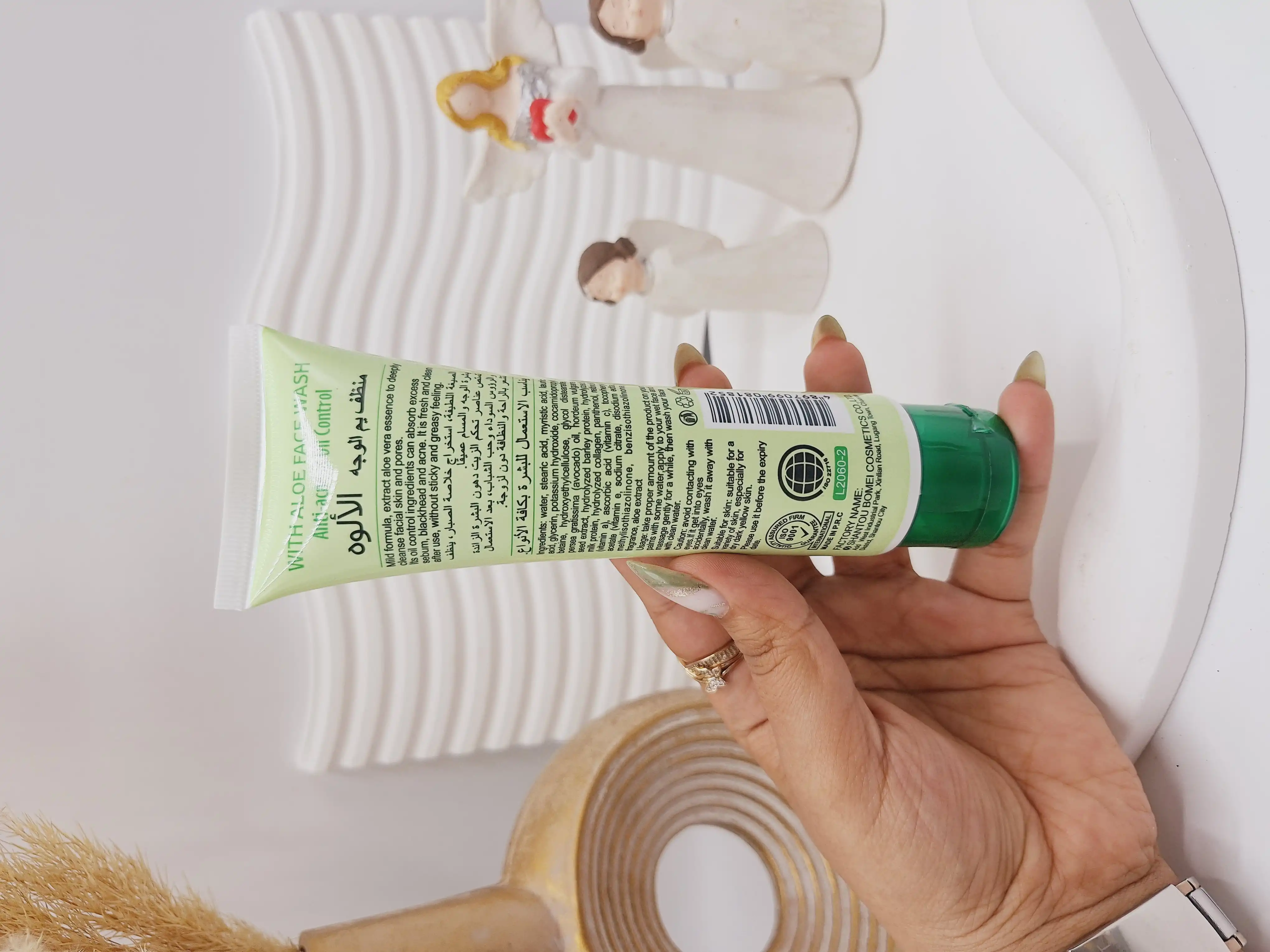 فوم شستشو مرطوب کننده آلوئه ورا برند Lovejojo کد 1852