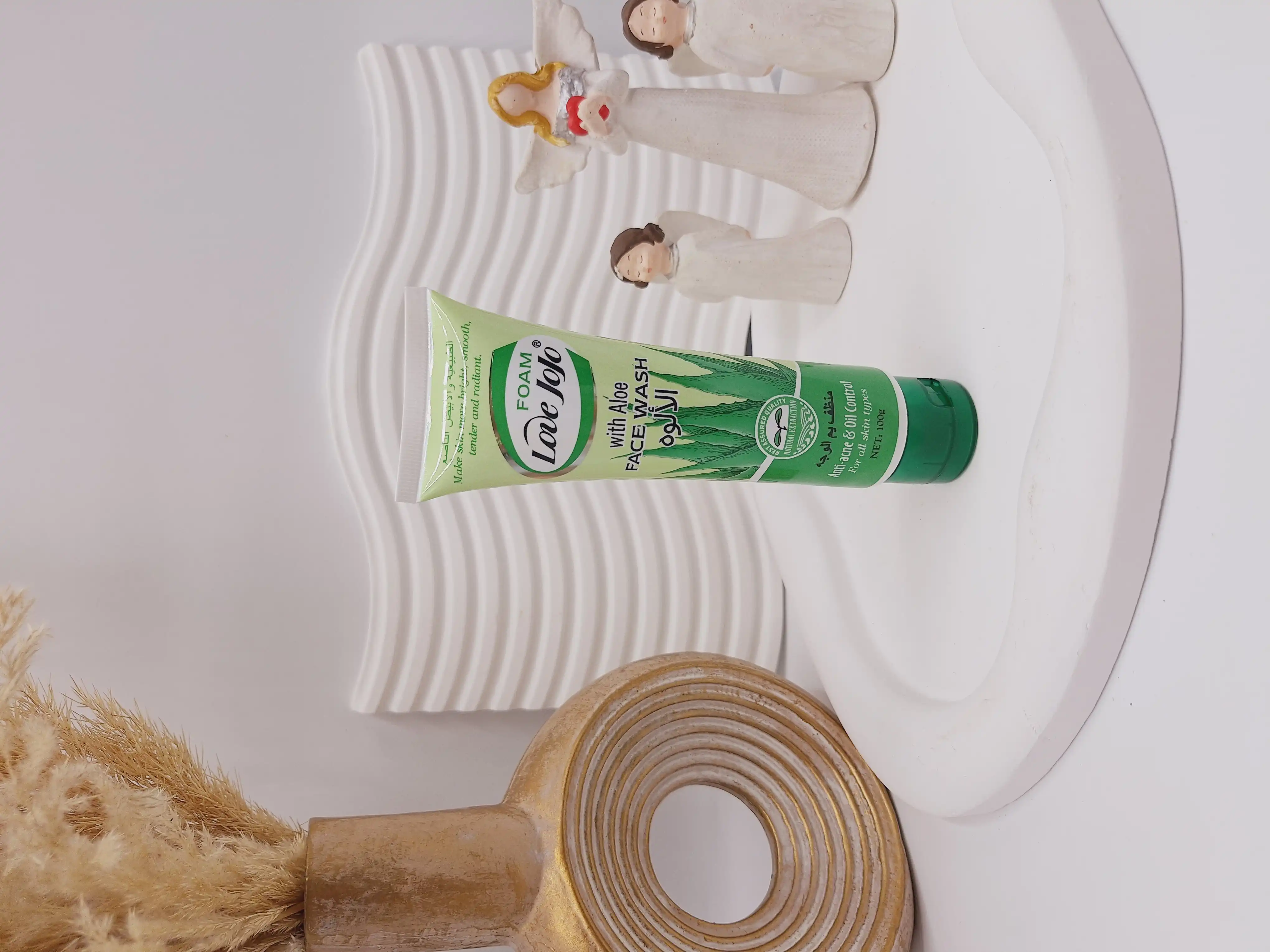 فوم شستشو مرطوب کننده آلوئه ورا برند Lovejojo کد 1852