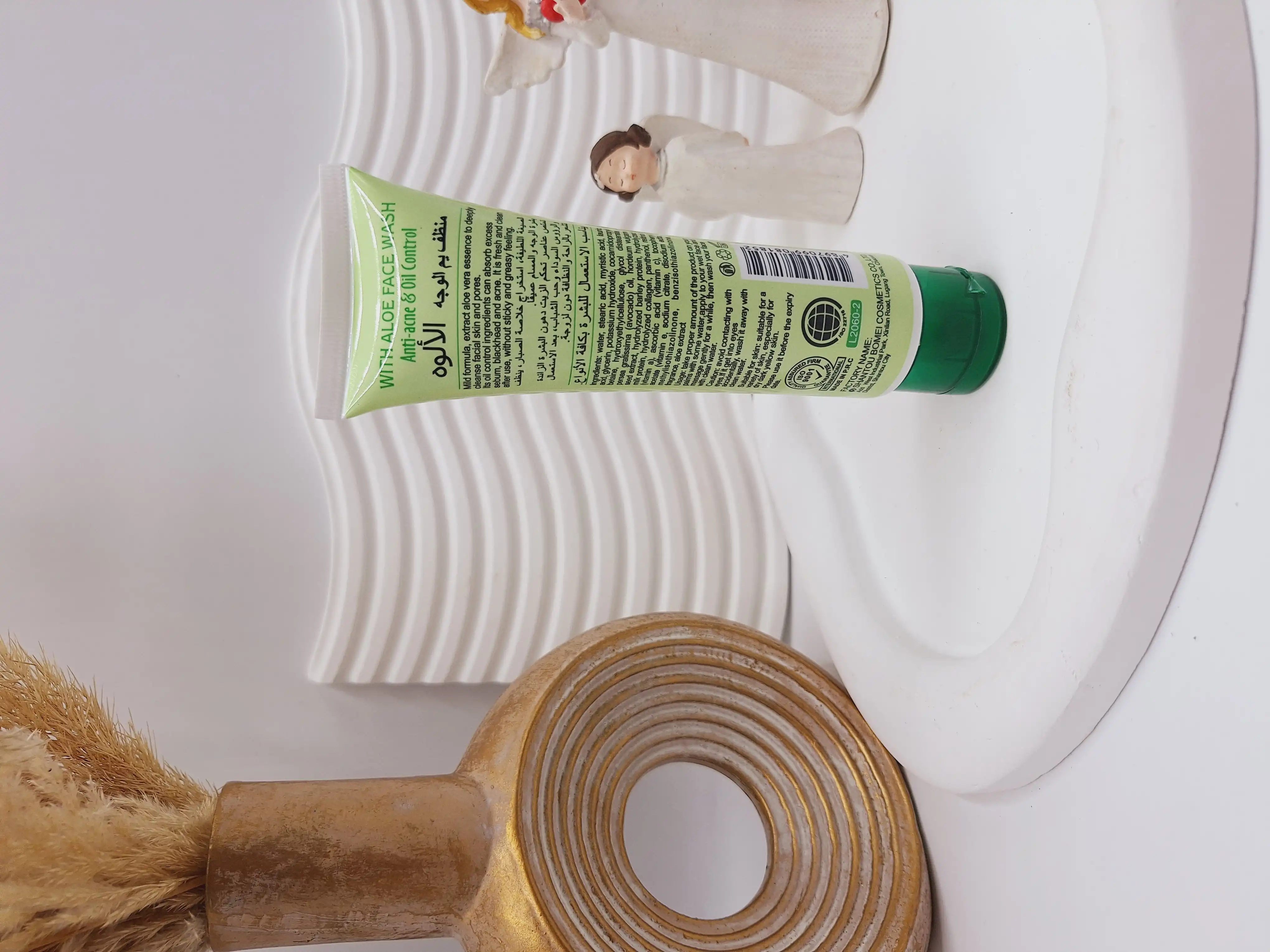 فوم شستشو مرطوب کننده آلوئه ورا برند Lovejojo کد 1852