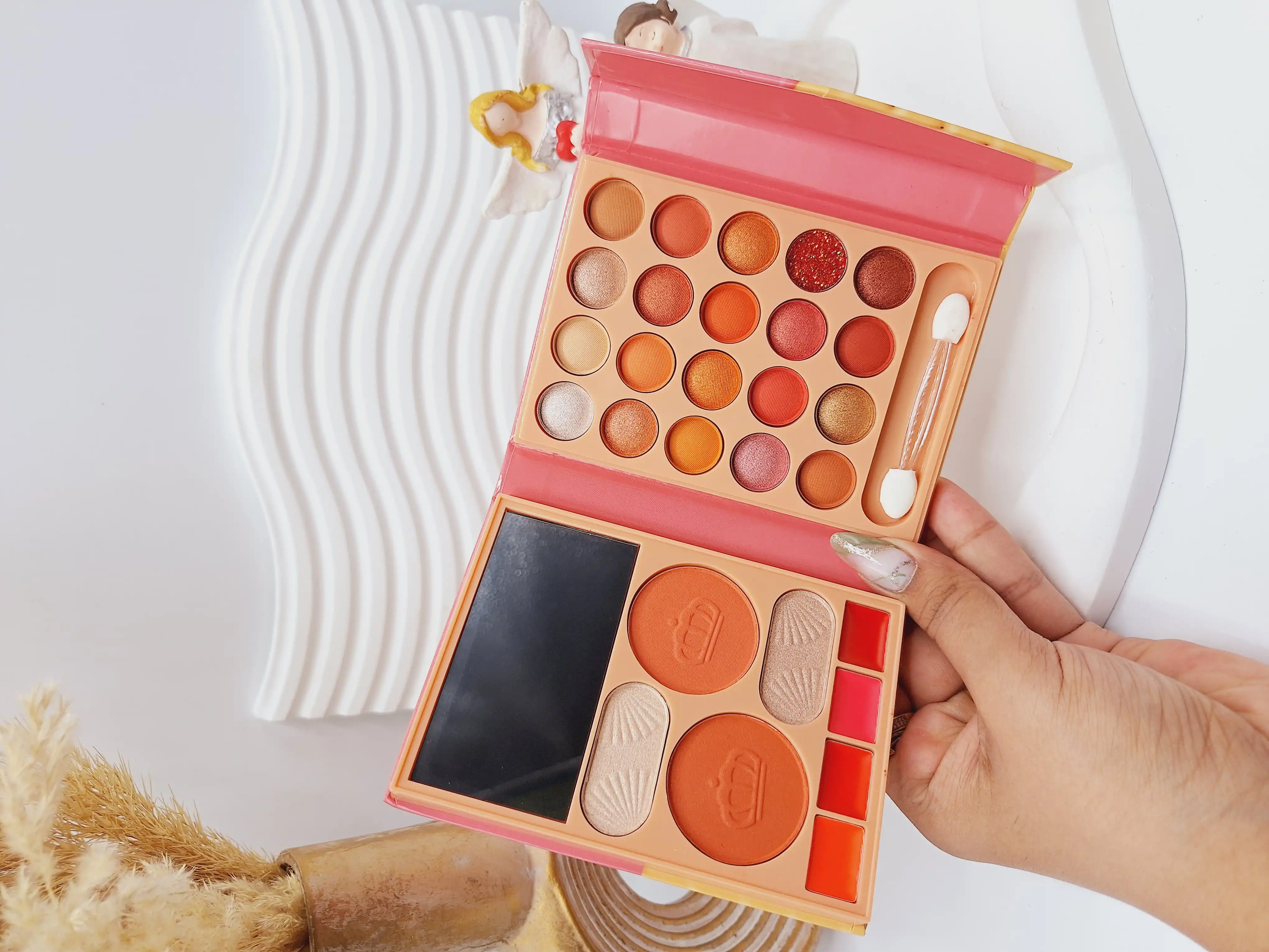 پالت سایه آنالیدی طرح پیشی میوه ای کد 8624DH