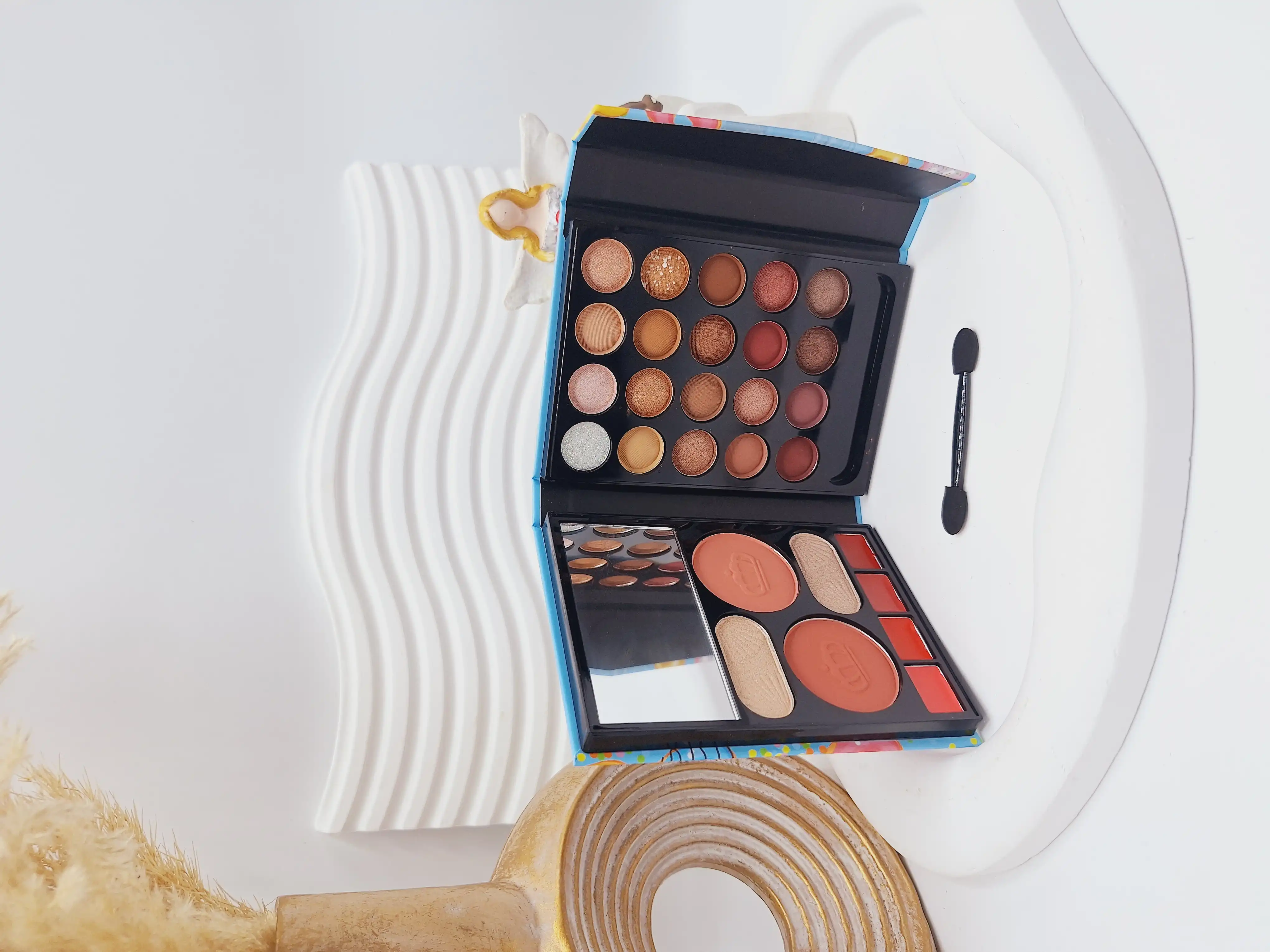 پالت سایه آنالیدی طرح دونات رنگارنگ کد 8624DU