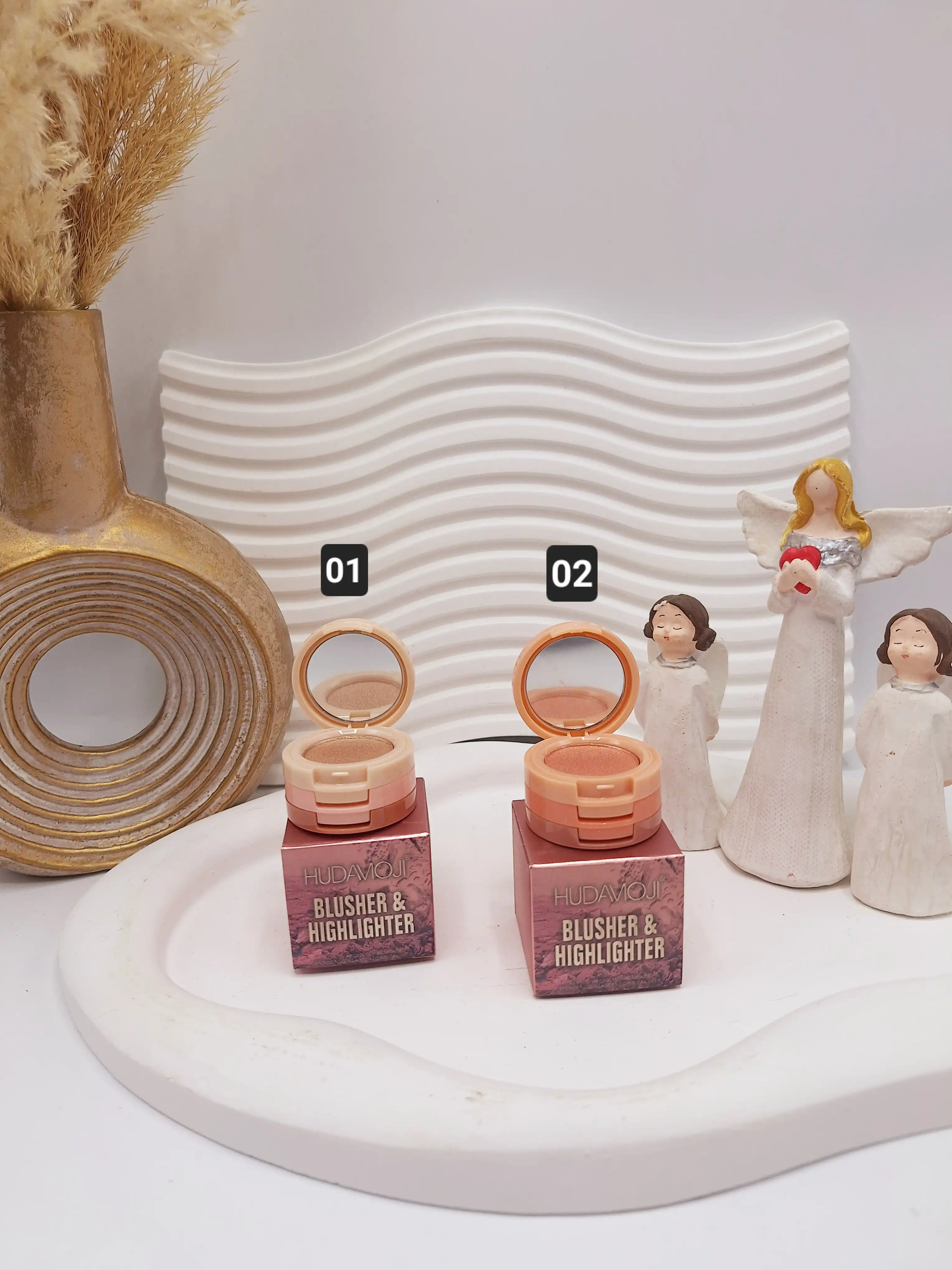 رژ گونه و هایلایتر سه طبقه برند هدا موجی کد 2597