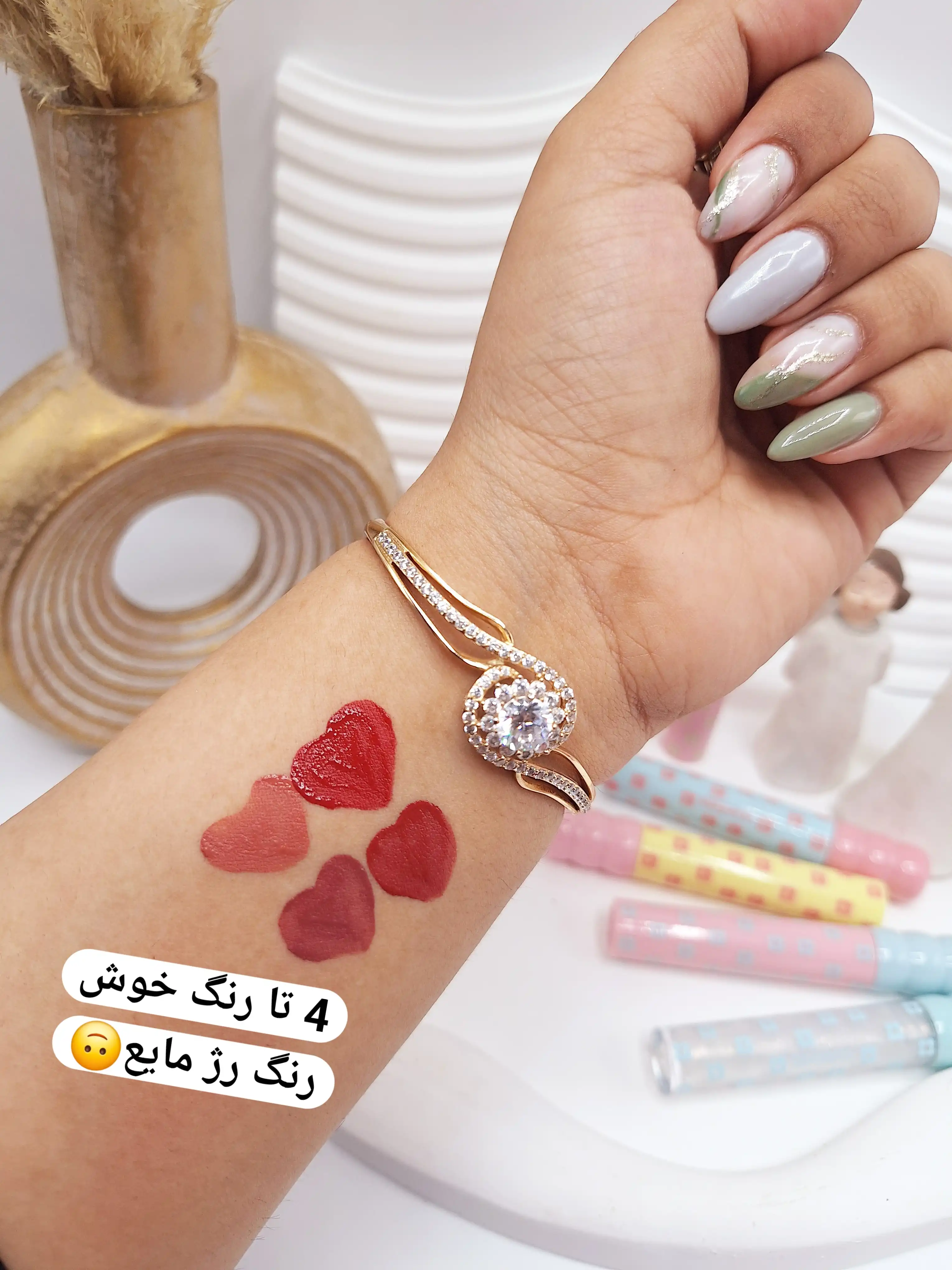 پک 6 تایی رژلب و شاین لب YEAHKISS کد ys_1046