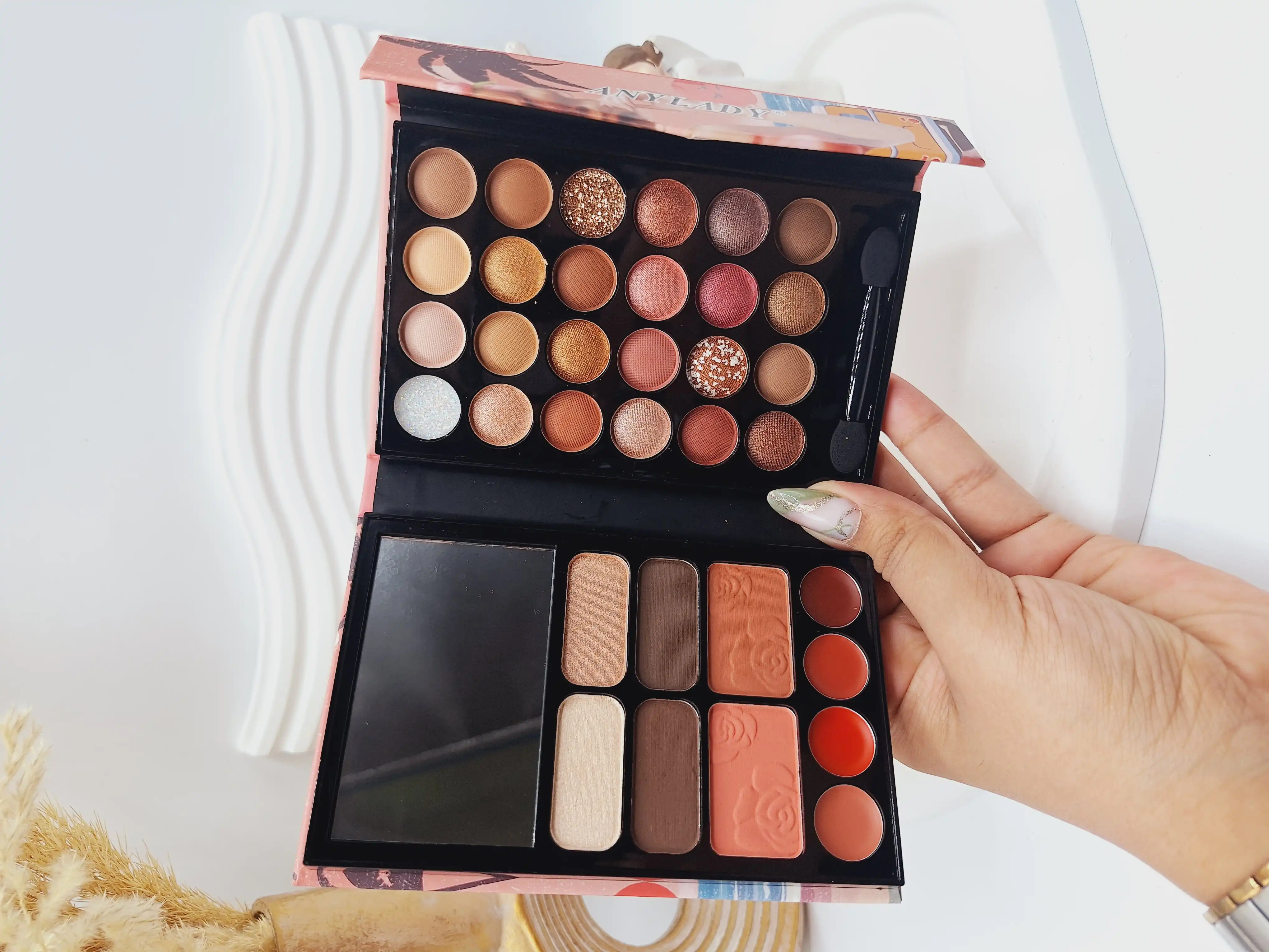 پالت سایه آنالیدی طرح دختران باربی کد 8609H