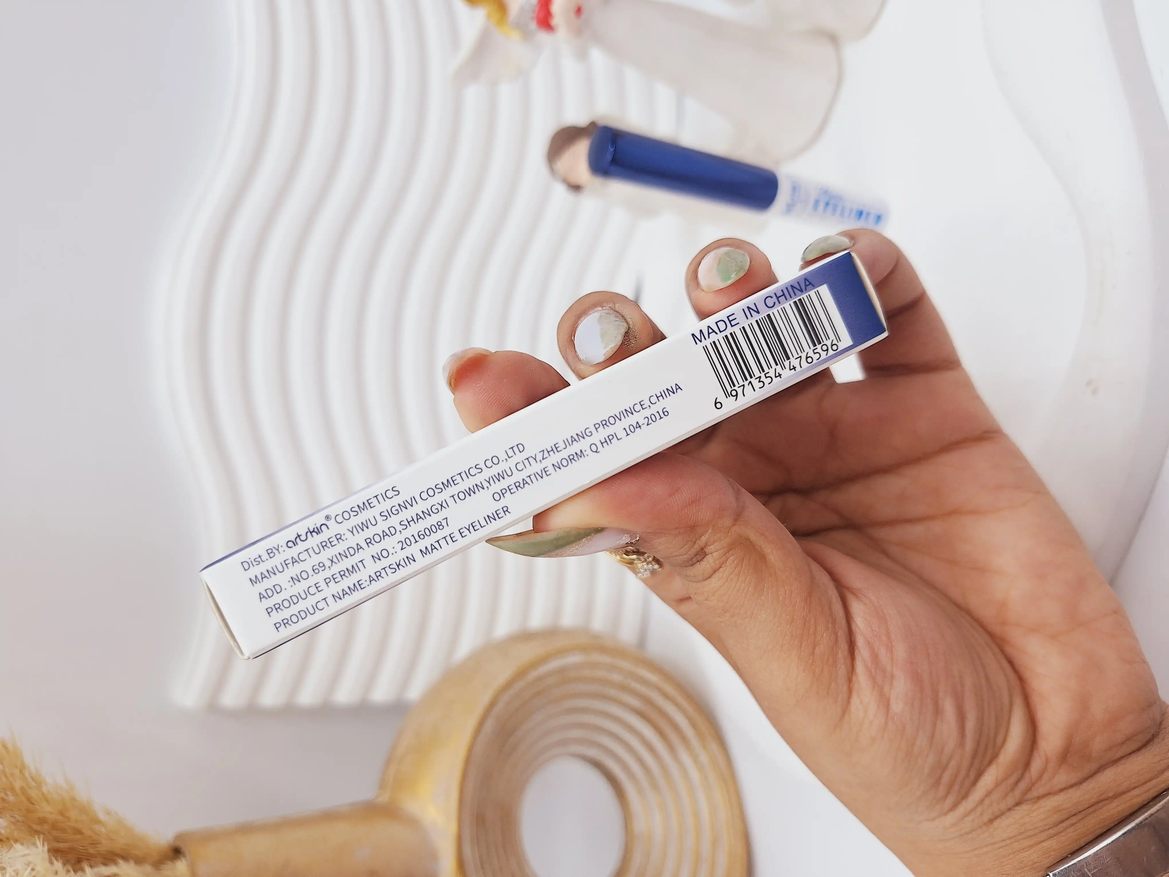 خط چشم مویی آرت اسکین کد 6596