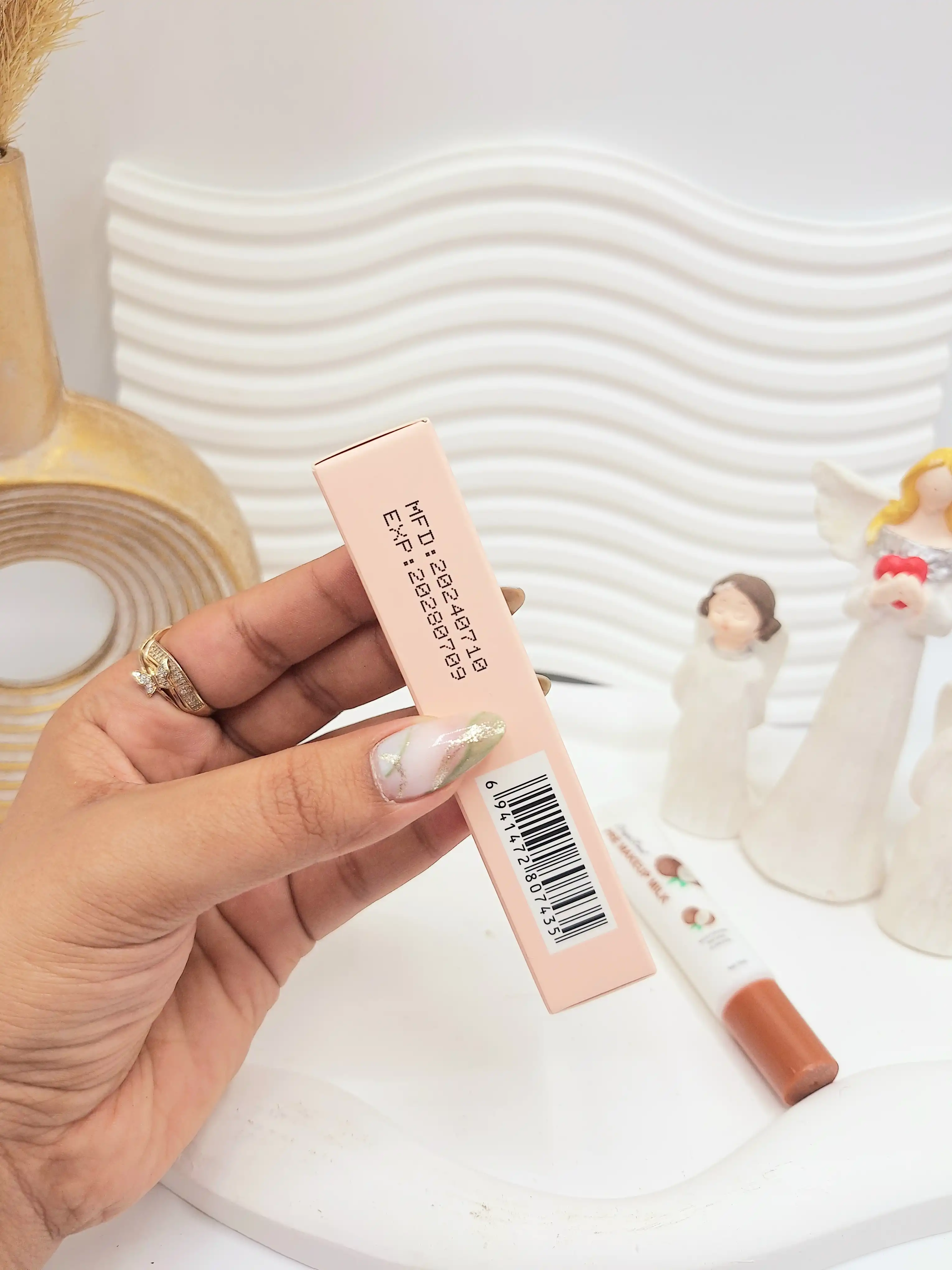 پرایمر شیری طرح نارگیل برند دراگون رانی کد DR139B