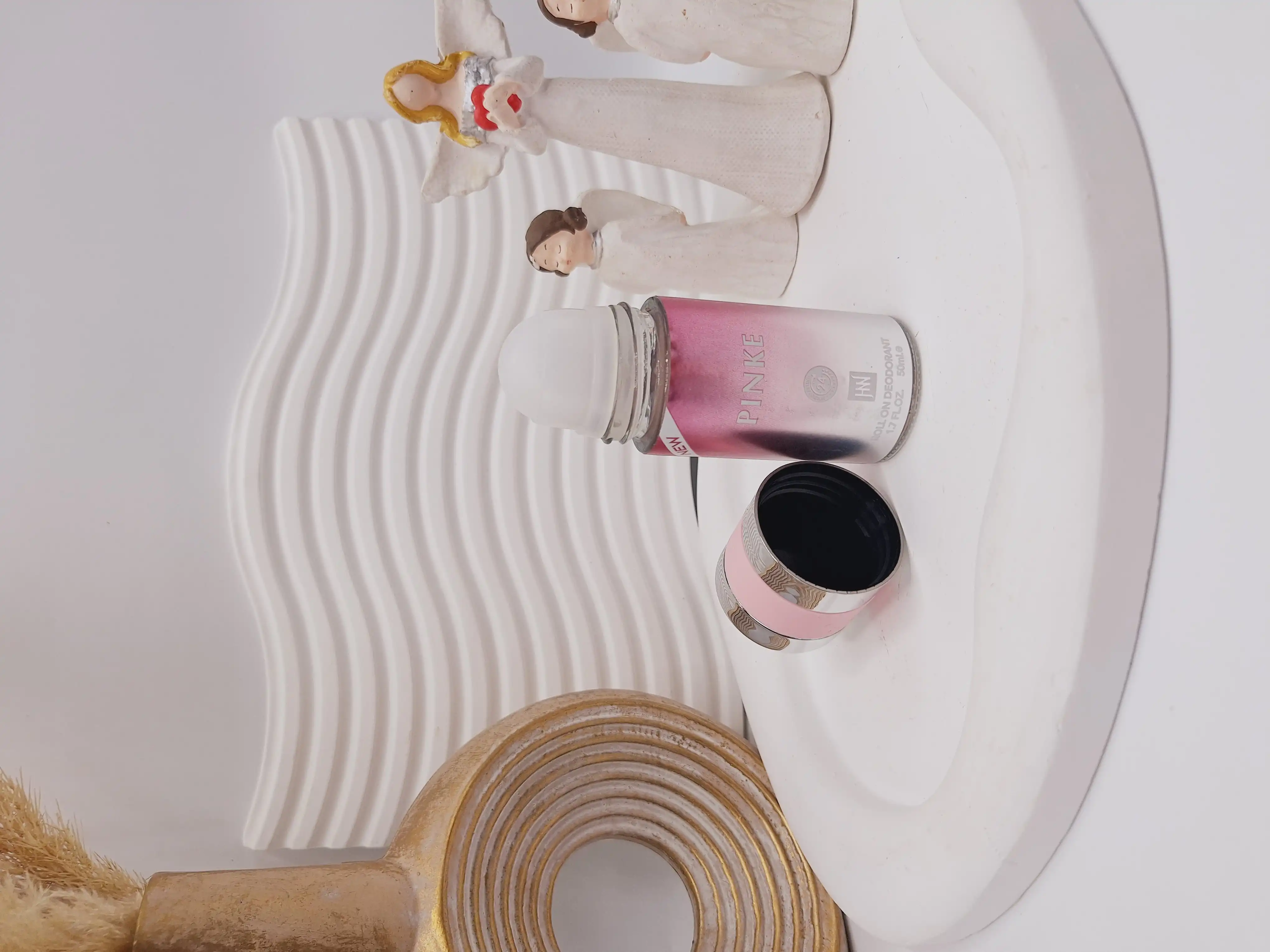 مام رولی 24 ساعته 50ml برند PINKE ELEGANT کد 6198