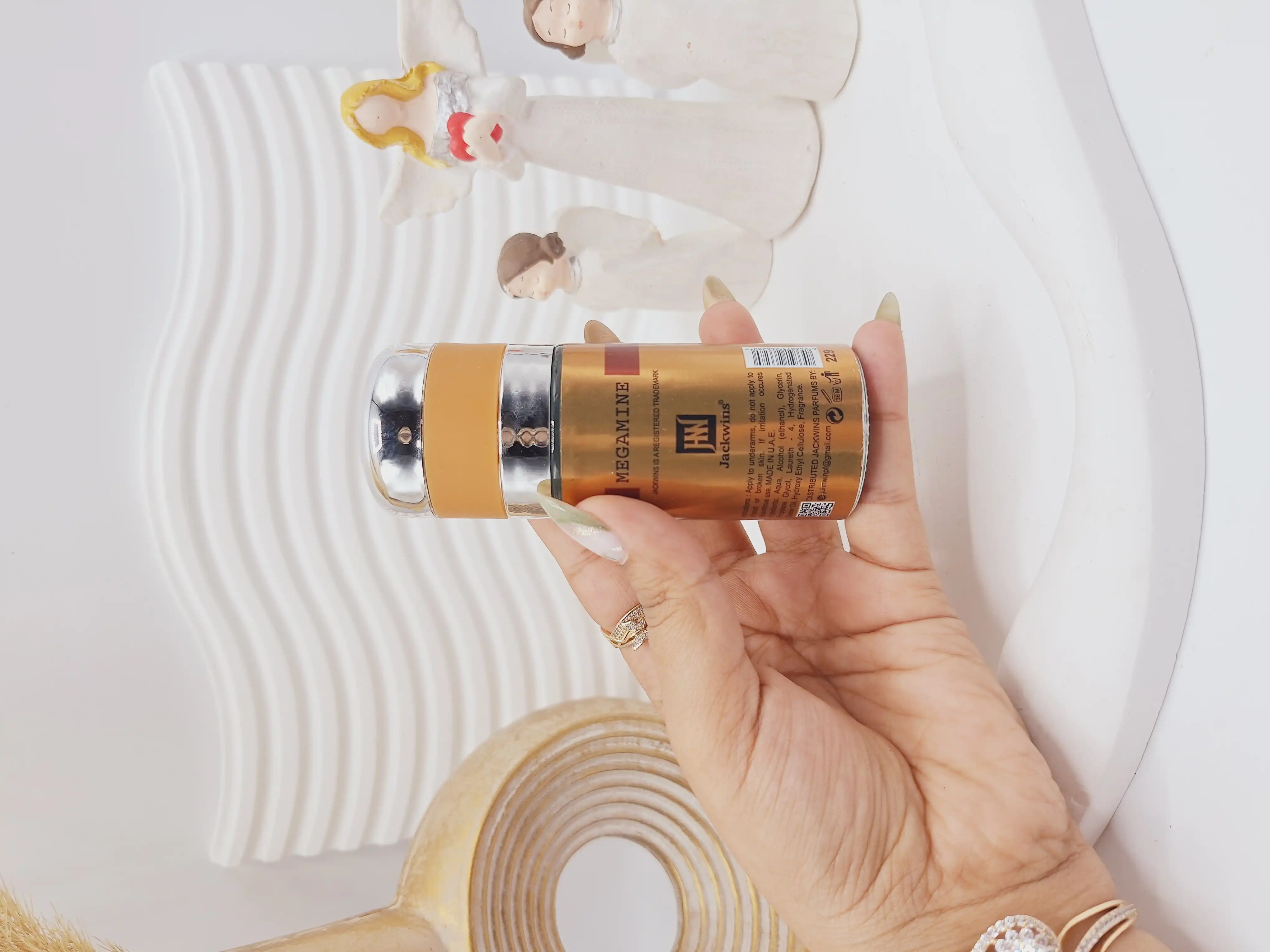 مام رولی 24 ساعته 50ml برند MEGAMINE کد 6280