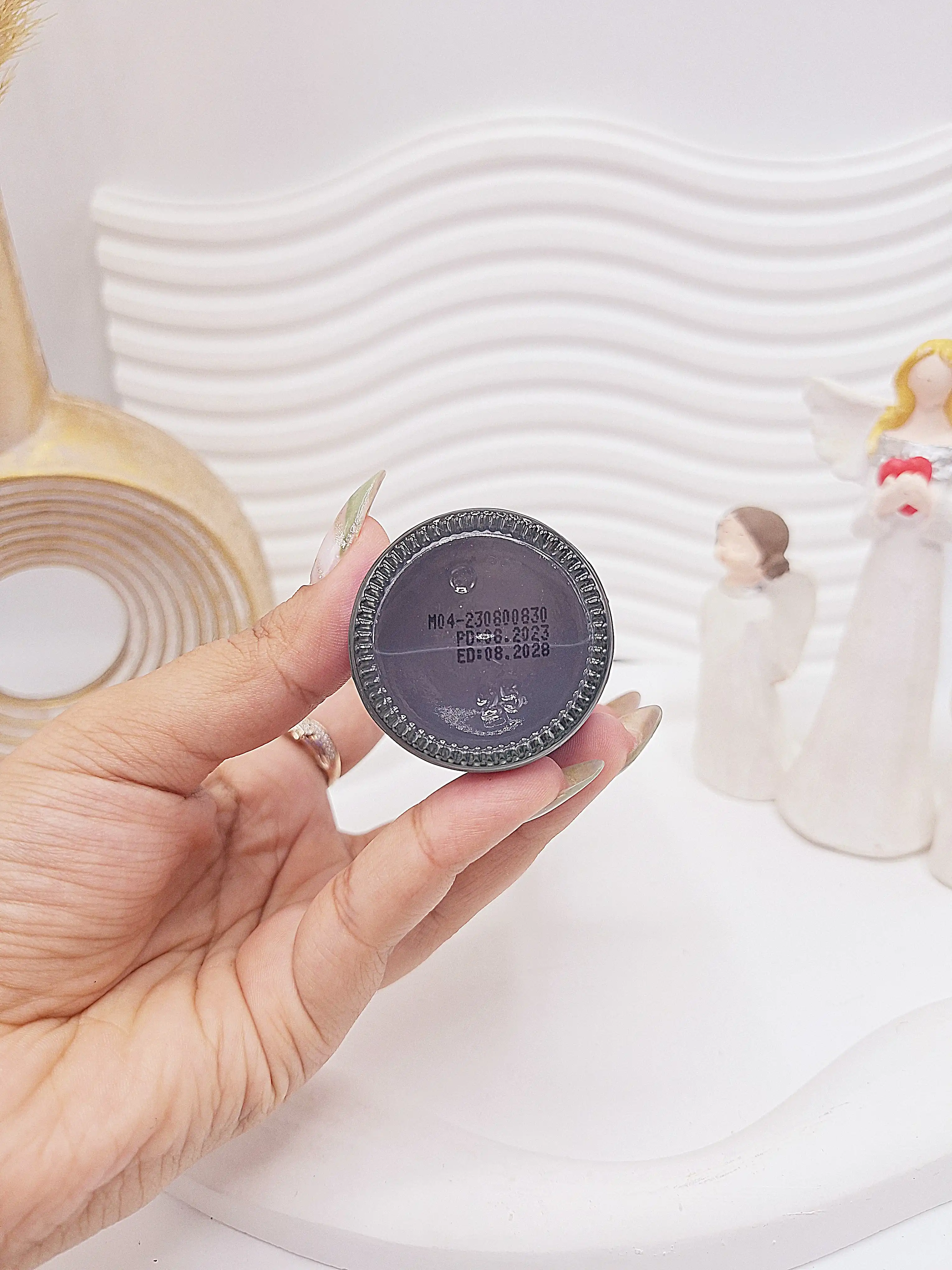 مام رولی 24 ساعته 50ml برند LÈCATÈ D'FEMMÉ کد 2427