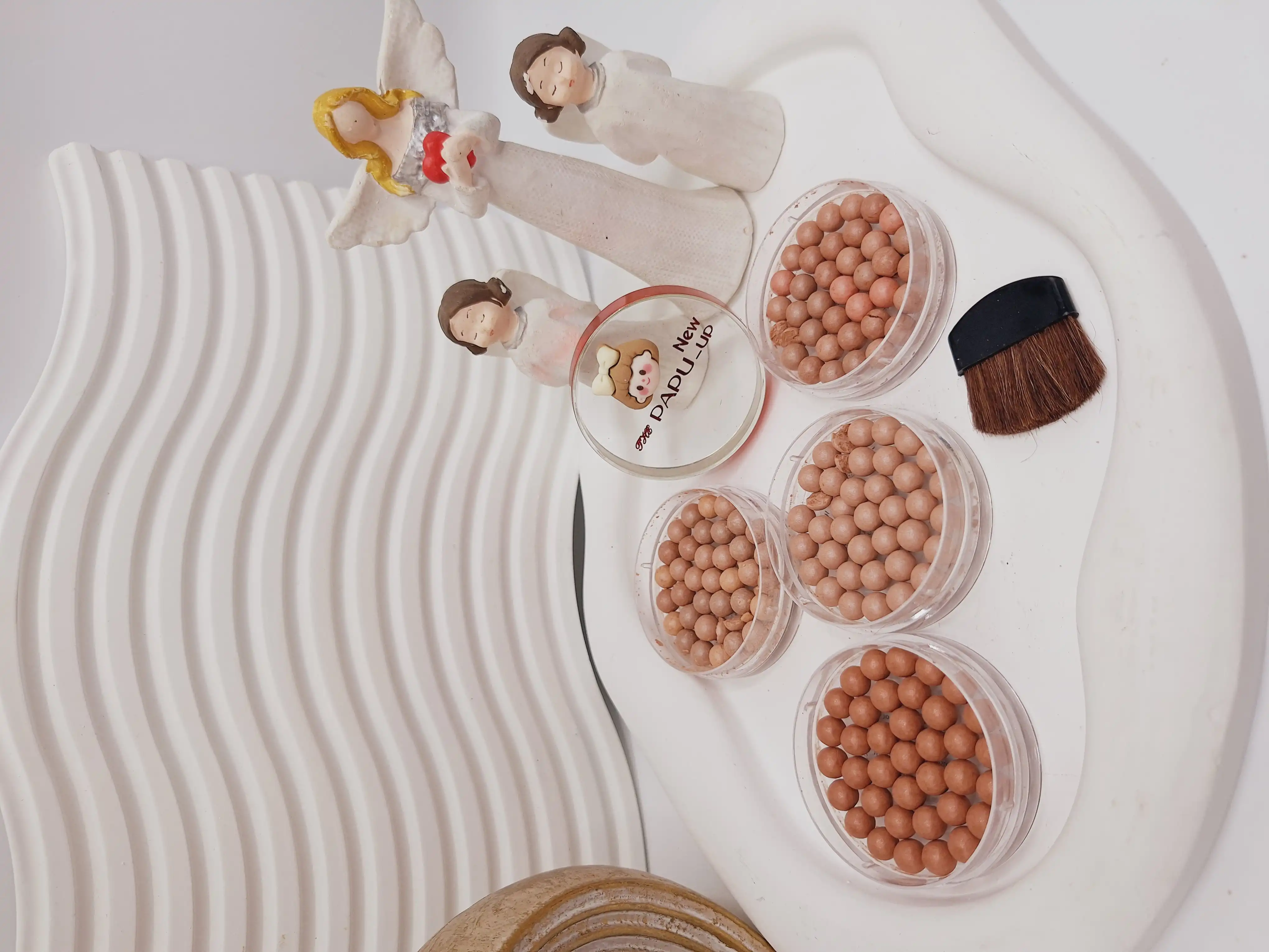 رژ گونه توپ توپی ترند طرح دختر کد 0932