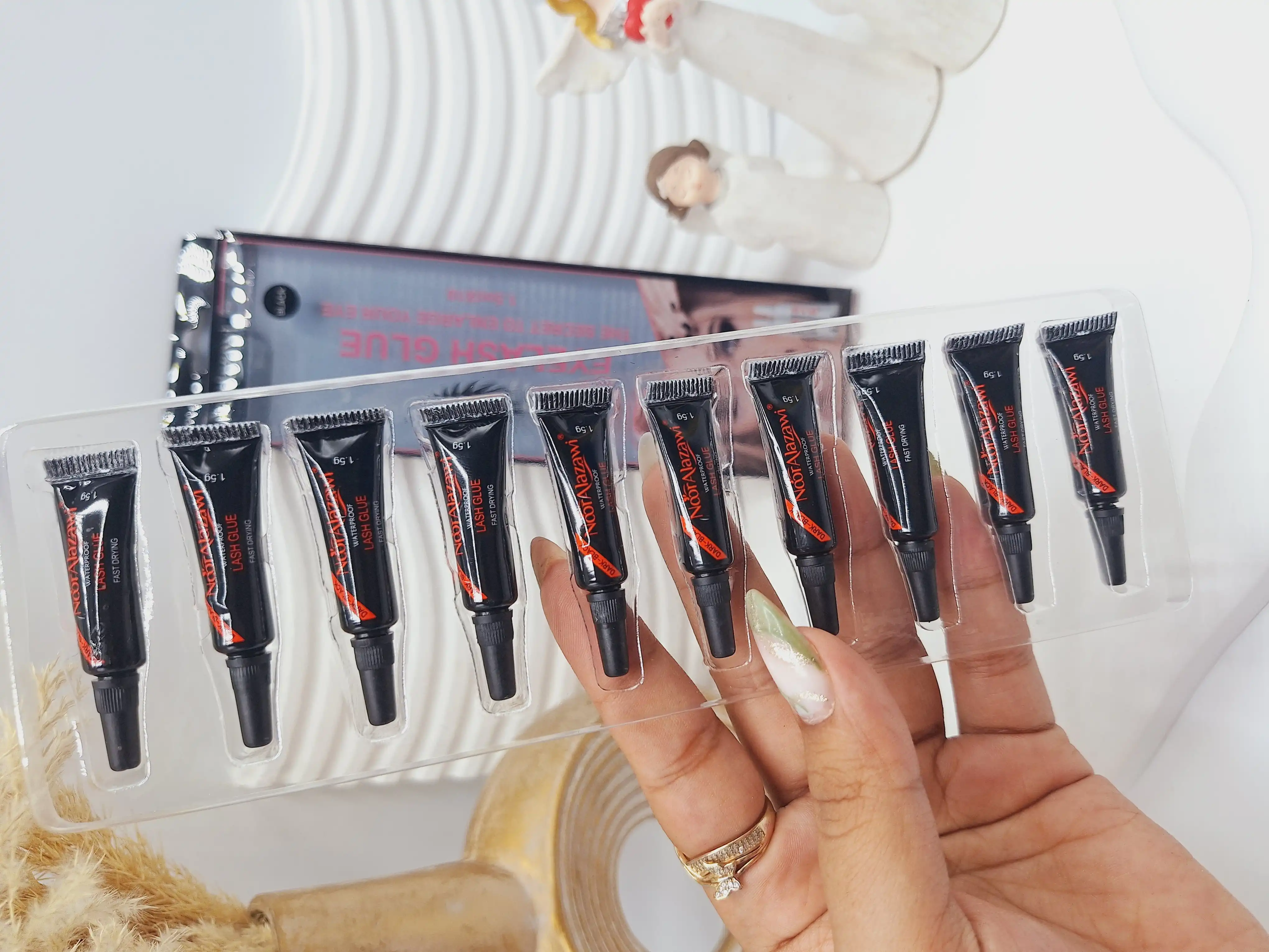 چسب مژه تکی برند Noor Alazawi حجم 1.5 گرم کد BX-3586 (کارتن مستطیل)