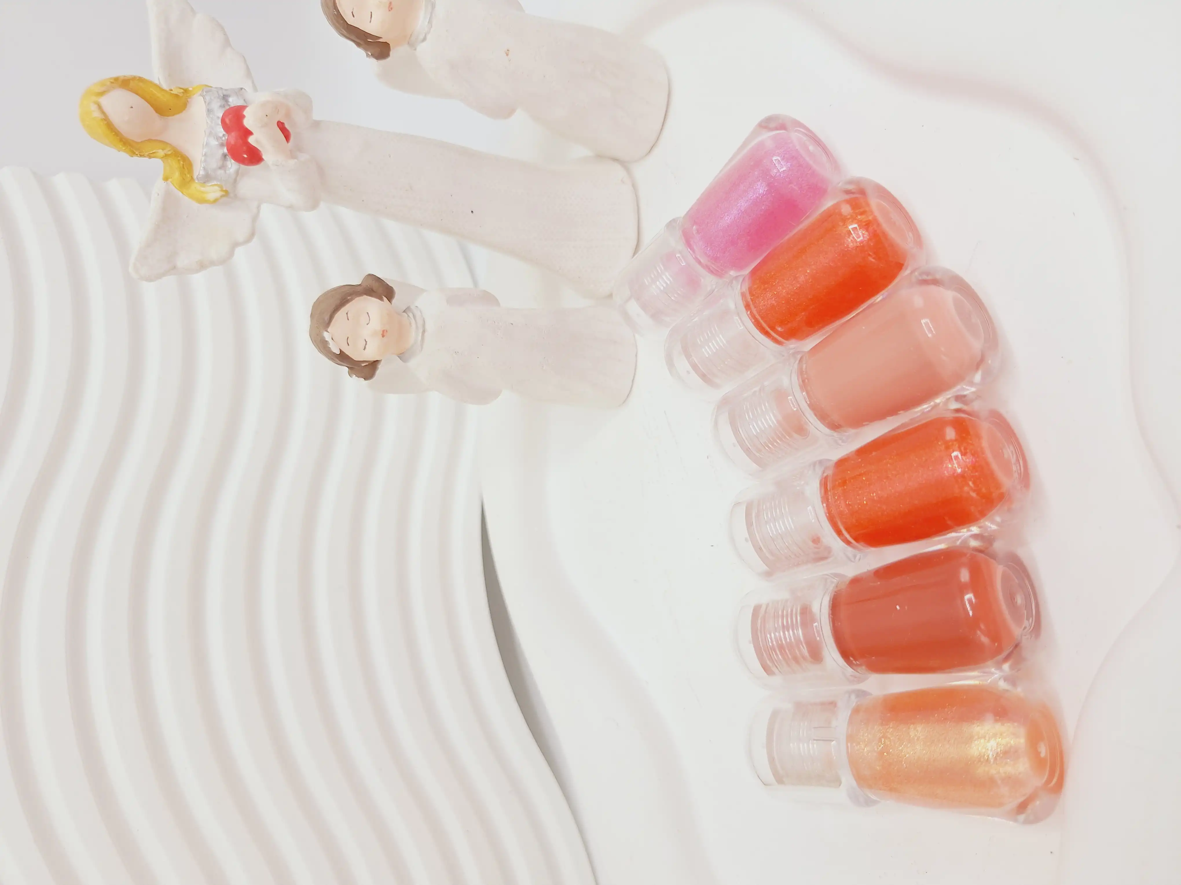 لیپ گلاس خوش رنگ فانتری برند هولد مورنینگ کد 5665