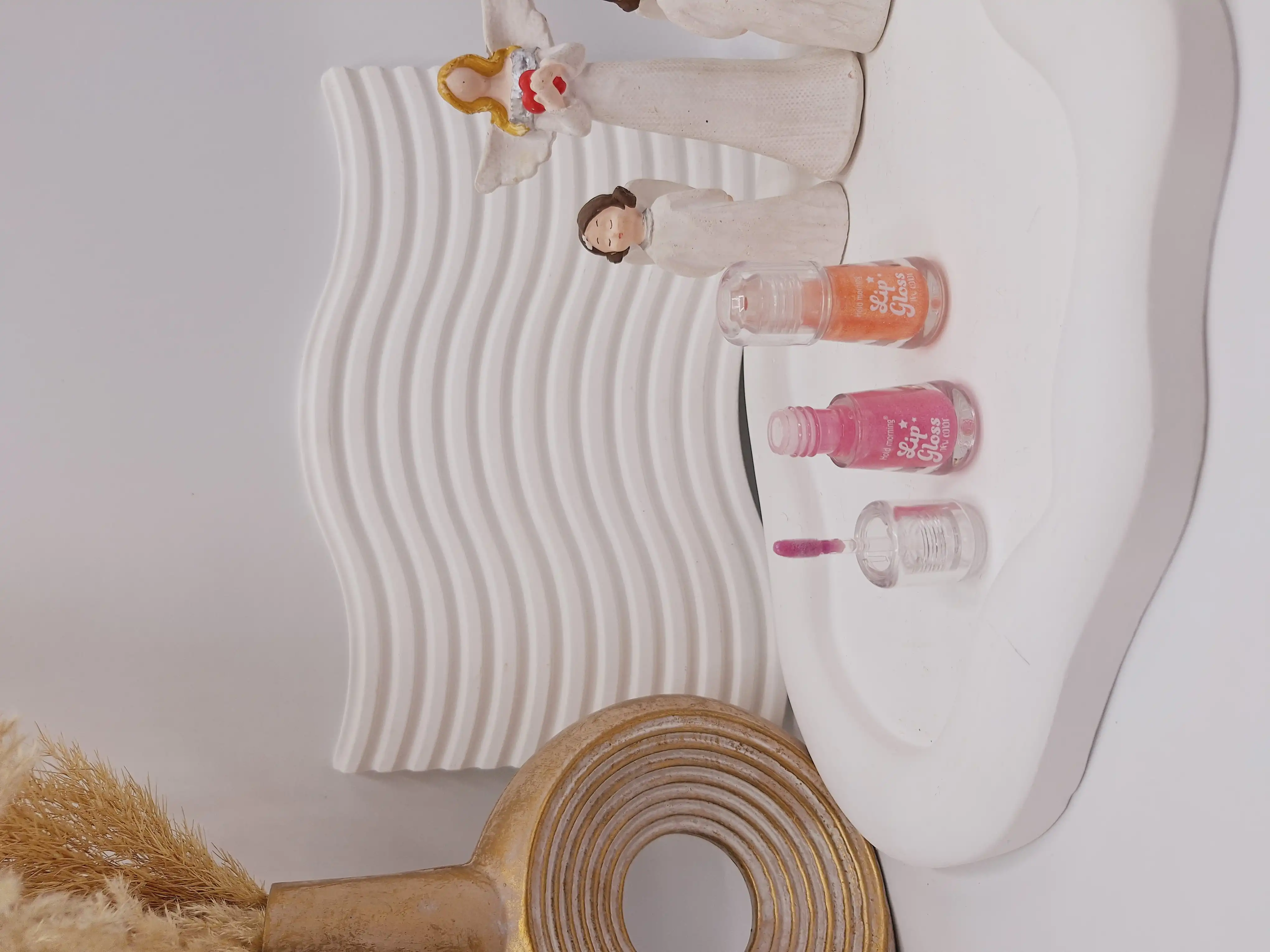 لیپ گلاس خوش رنگ فانتری برند هولد مورنینگ کد 5665