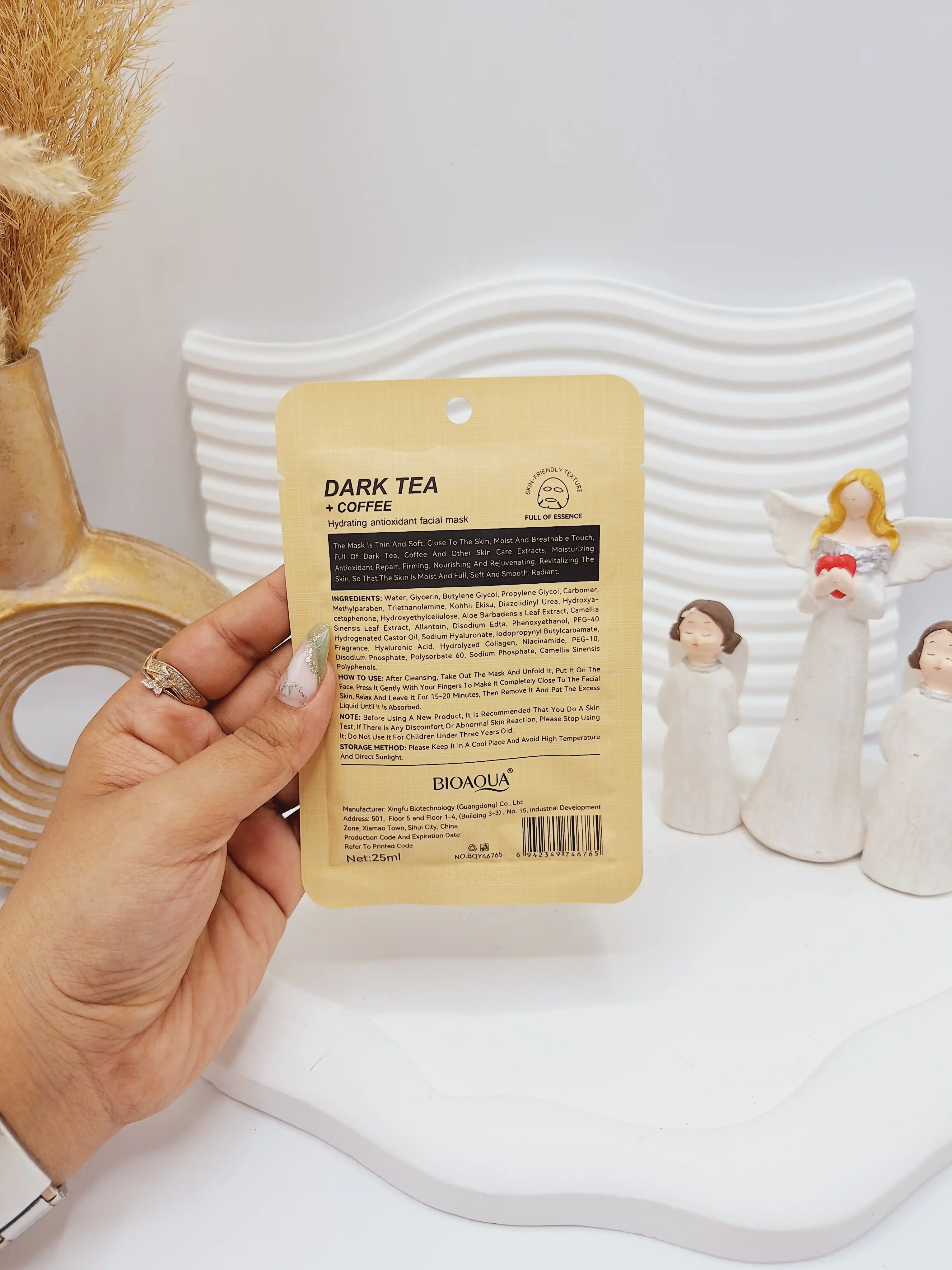 ماسک ورقه ای تخصصی چای سیاه و قهوه برند بیوآکوا کد 6765