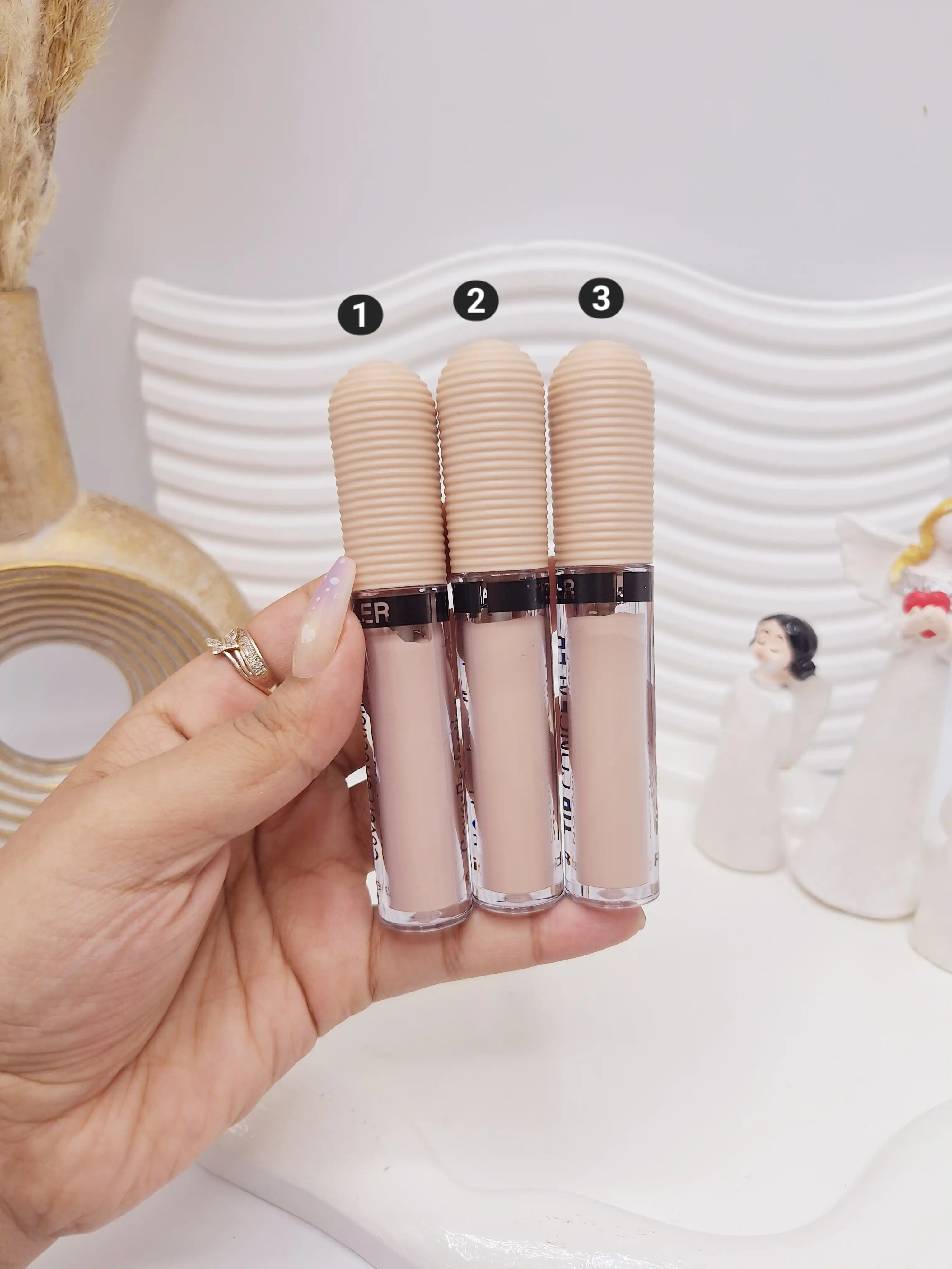 کانسیلر مایع برند Top Lady کد CC 325