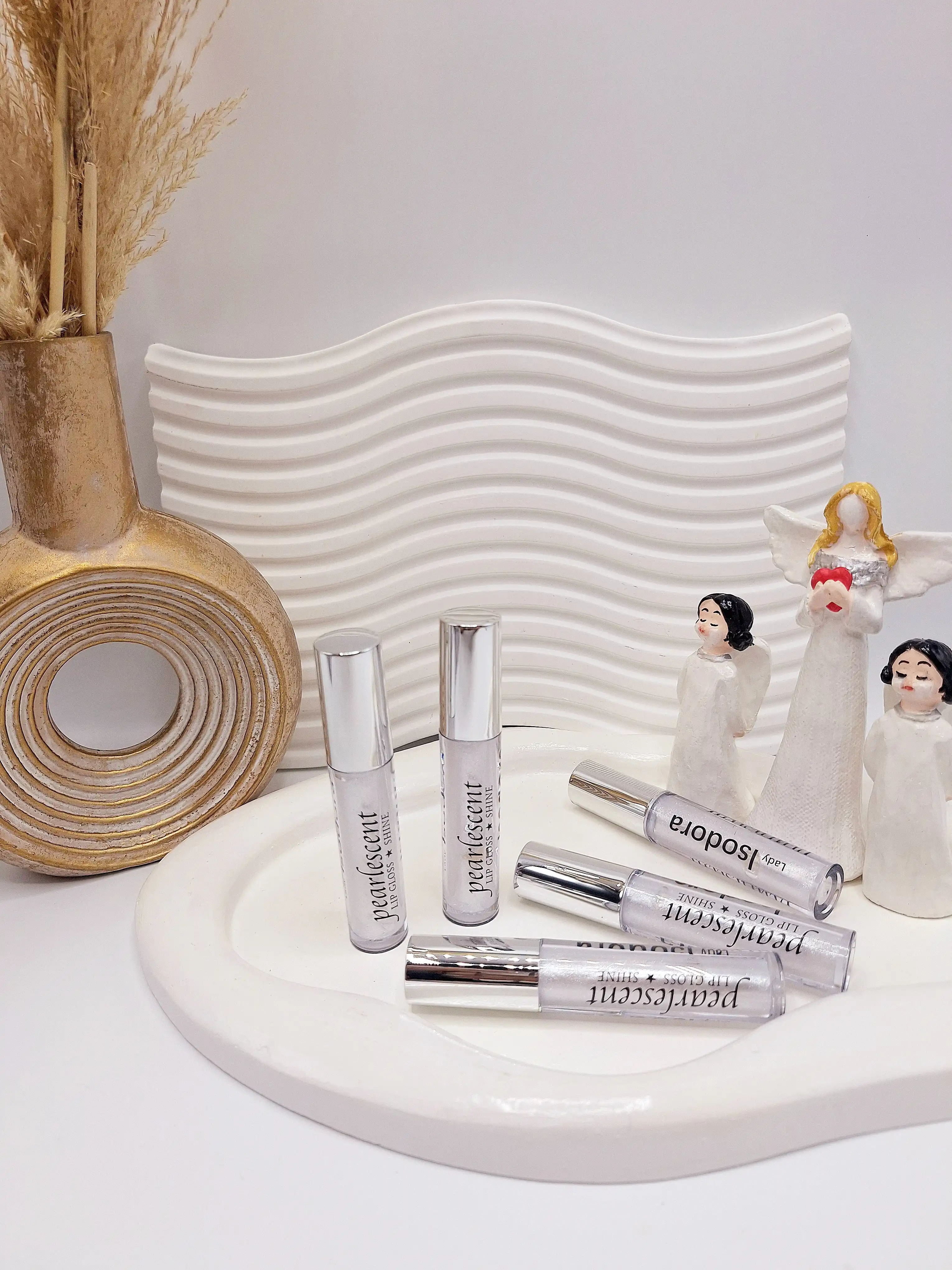 لیپ گلاس شاین دار جذاب برند  Isodora کد A 0275