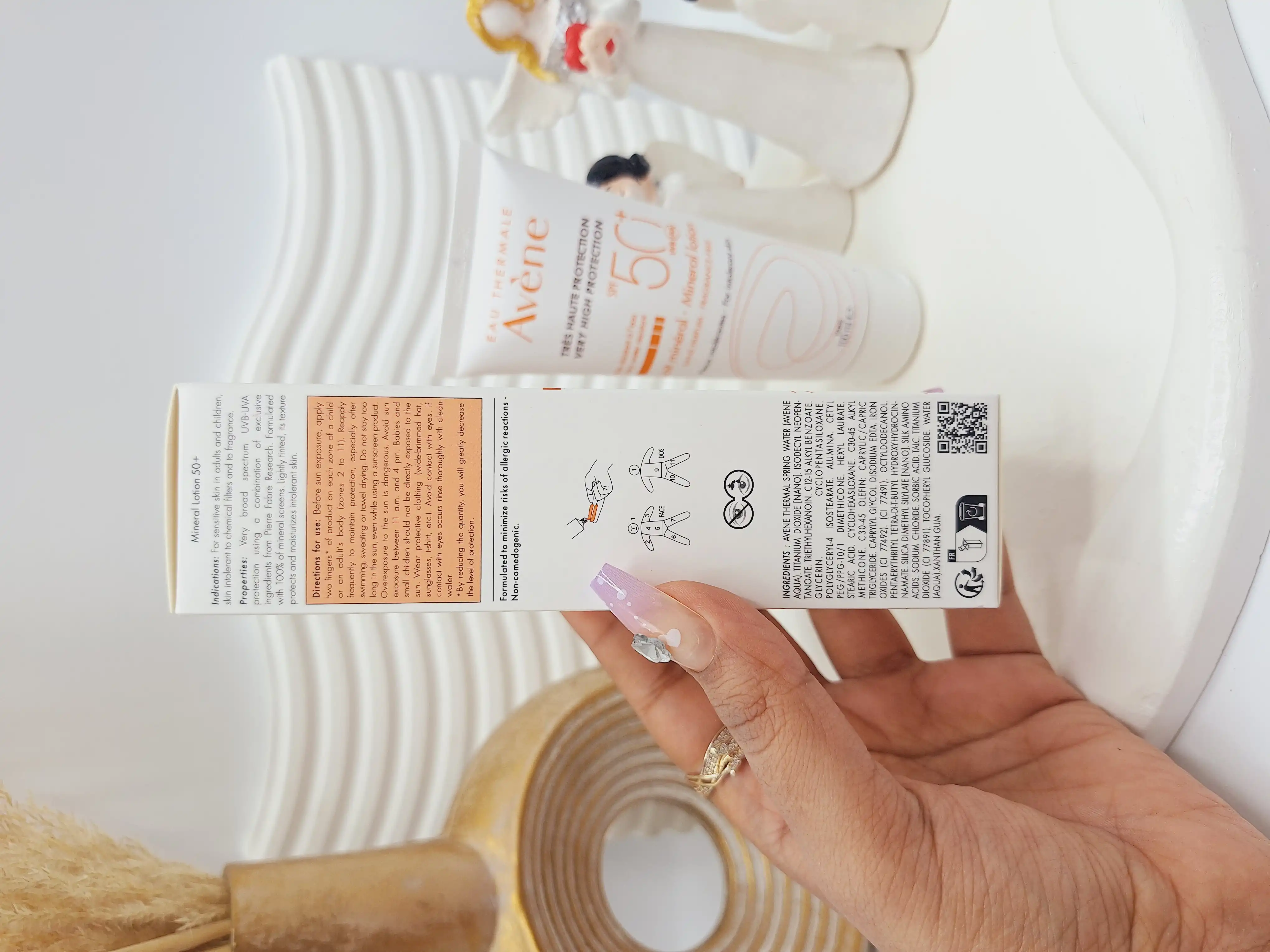 ضدآفتاب بی رنگ SPF 50 برند Avène کد 5872