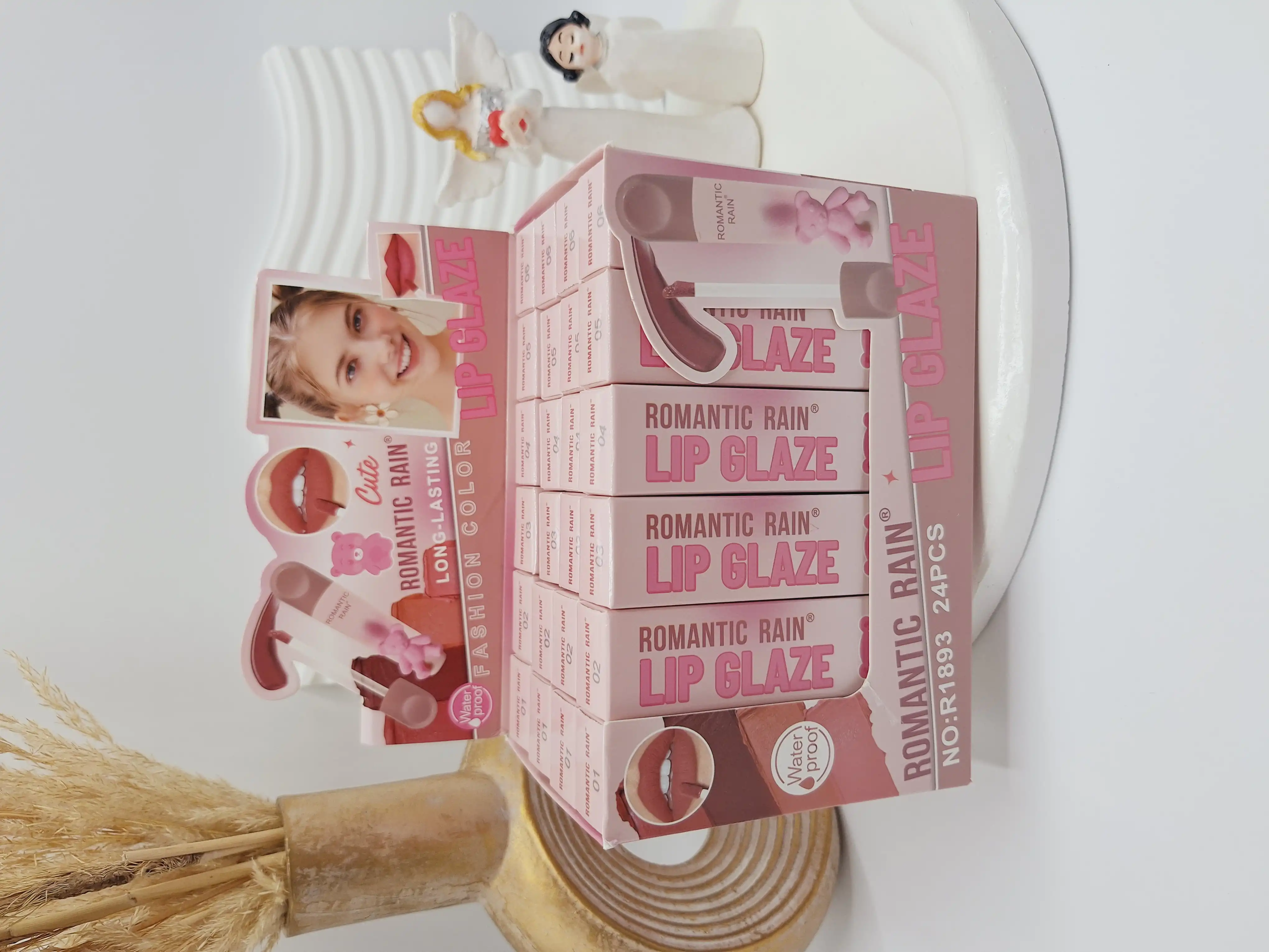 لیپ گلاس خیس طرح خرس کیوت برند ROMANTIC RAIN کد 1893