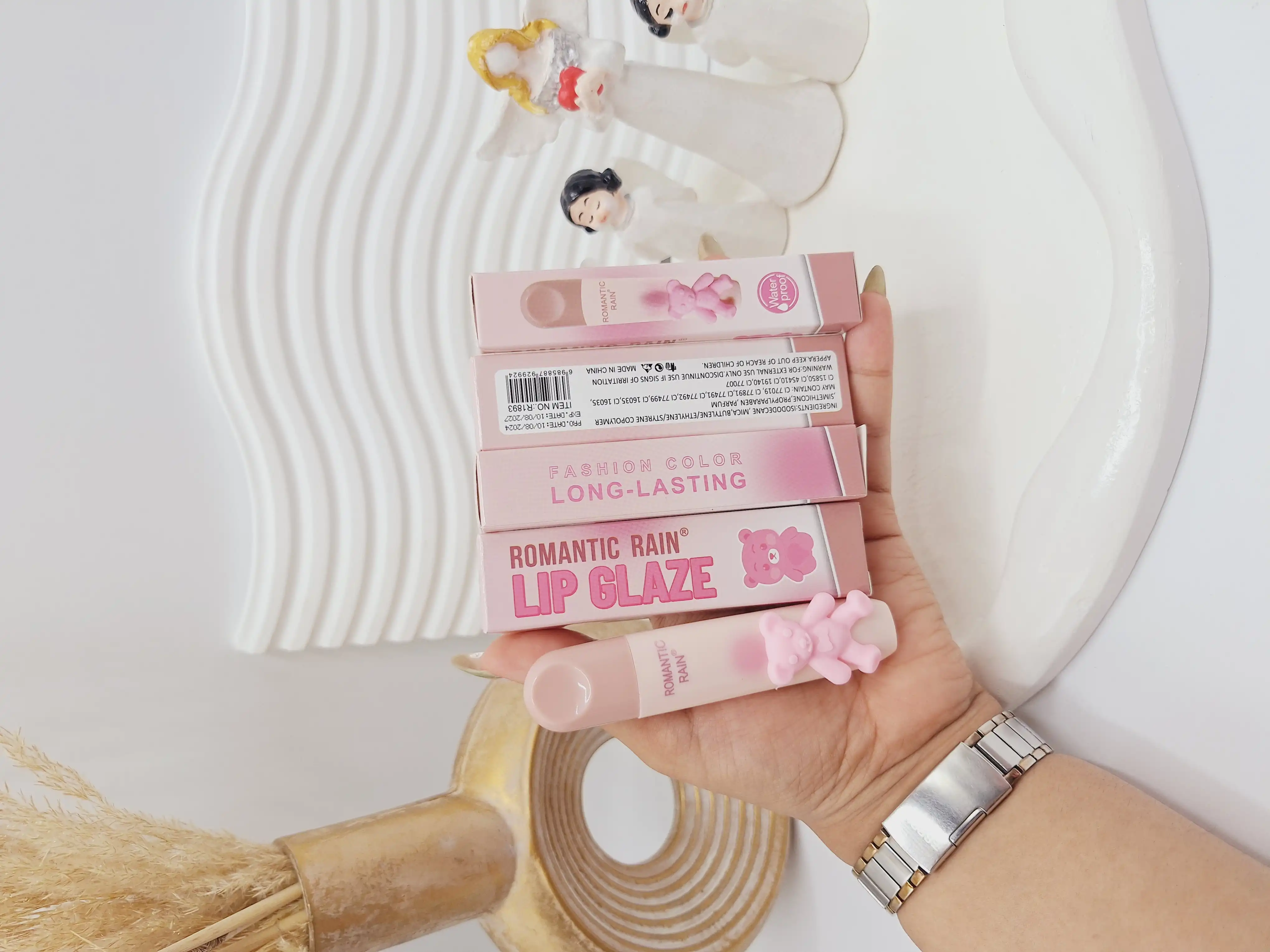 لیپ گلاس خیس طرح خرس کیوت برند ROMANTIC RAIN کد 1893