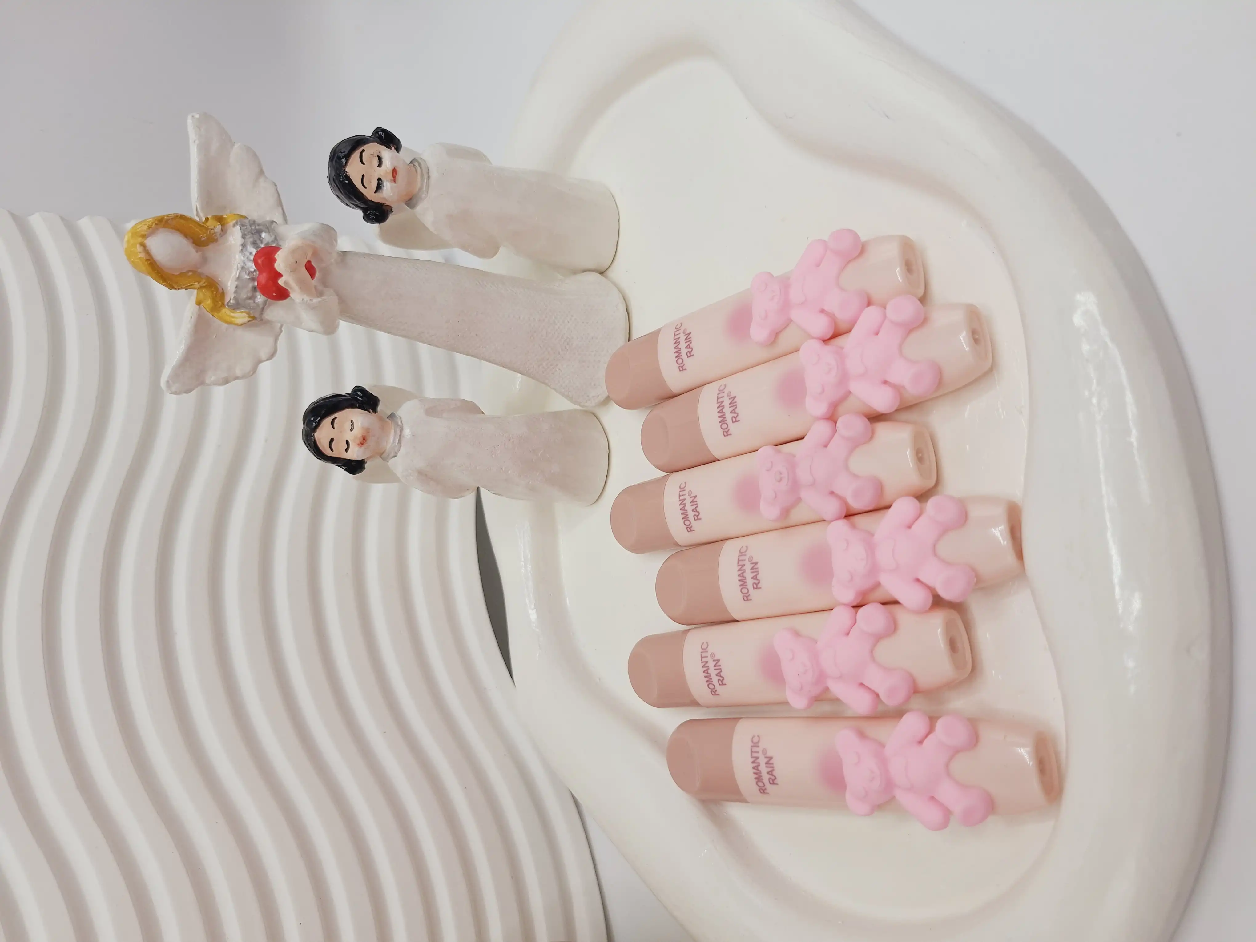 لیپ گلاس خیس طرح خرس کیوت برند ROMANTIC RAIN کد 1893