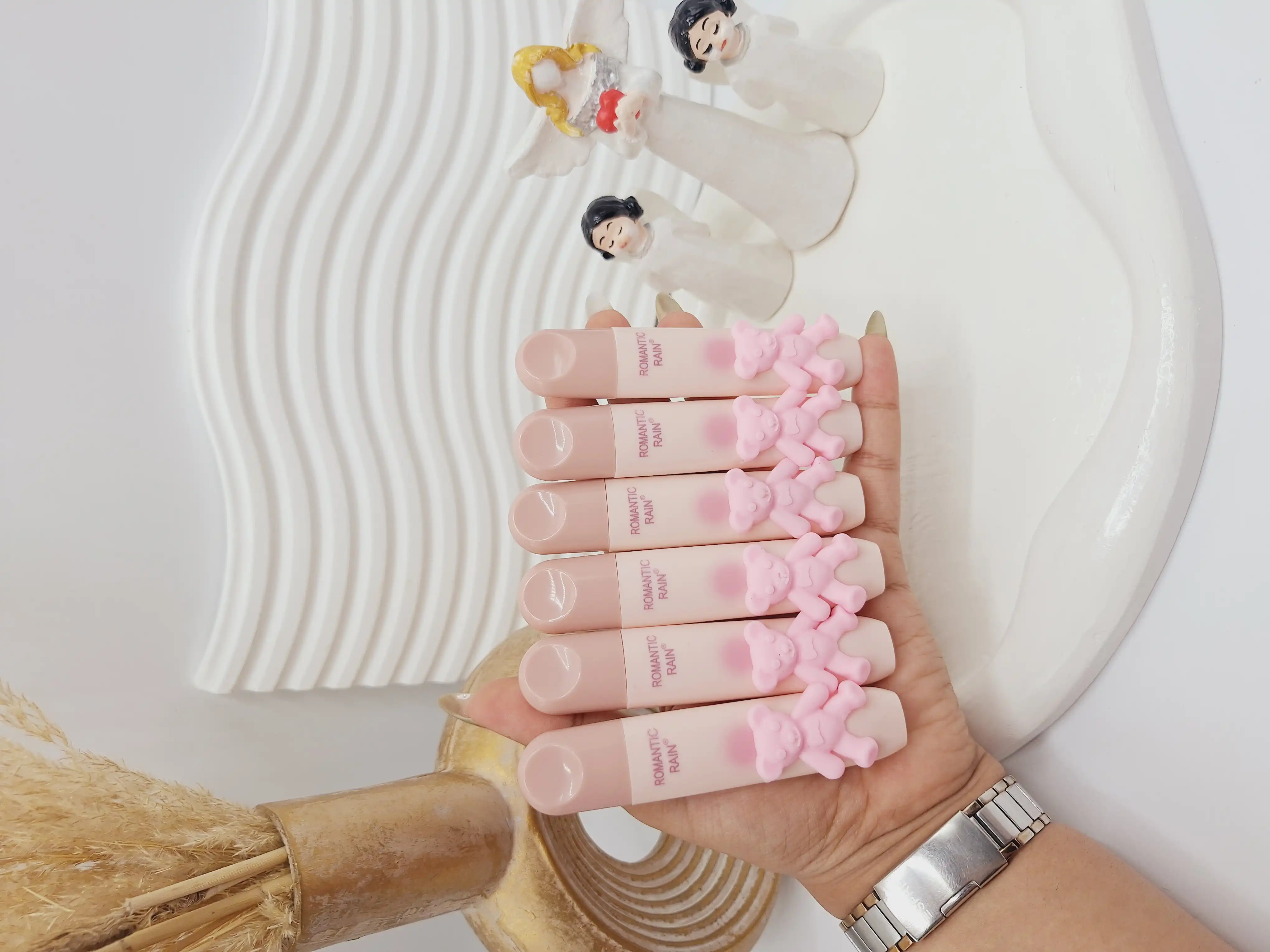 لیپ گلاس خیس طرح خرس کیوت برند ROMANTIC RAIN کد 1893