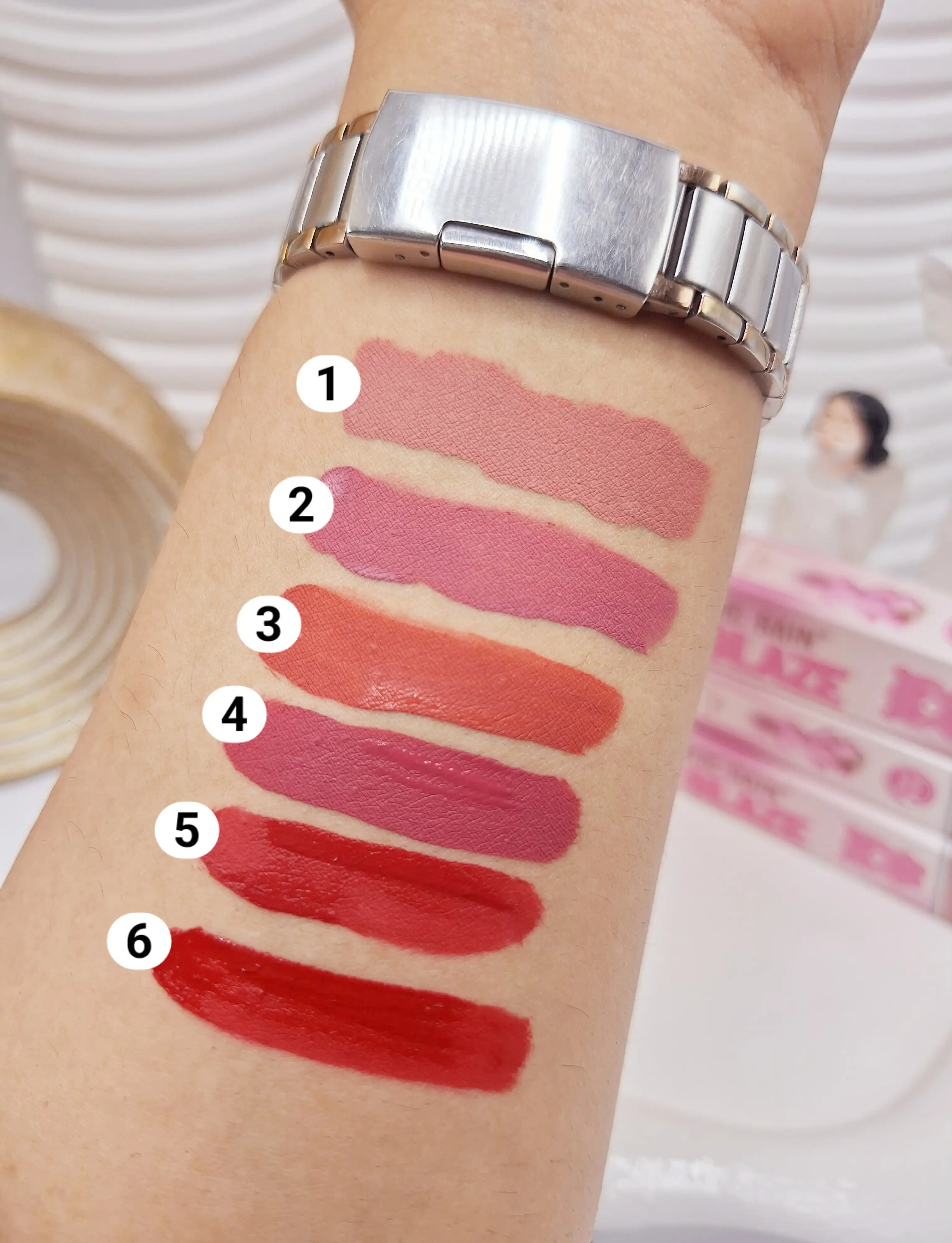 لیپ گلاس خیس طرح خرس کیوت برند ROMANTIC RAIN کد 1893