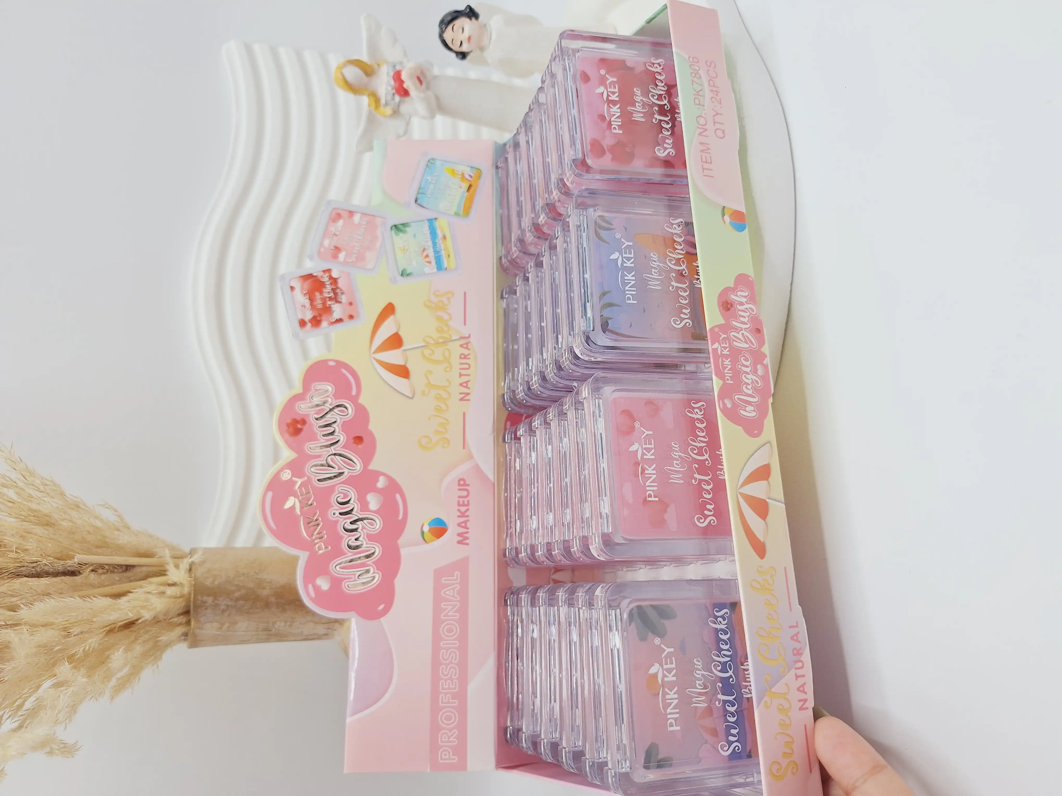 رژگونه جادویی باطرحها ورنگهای زیبا کد7806