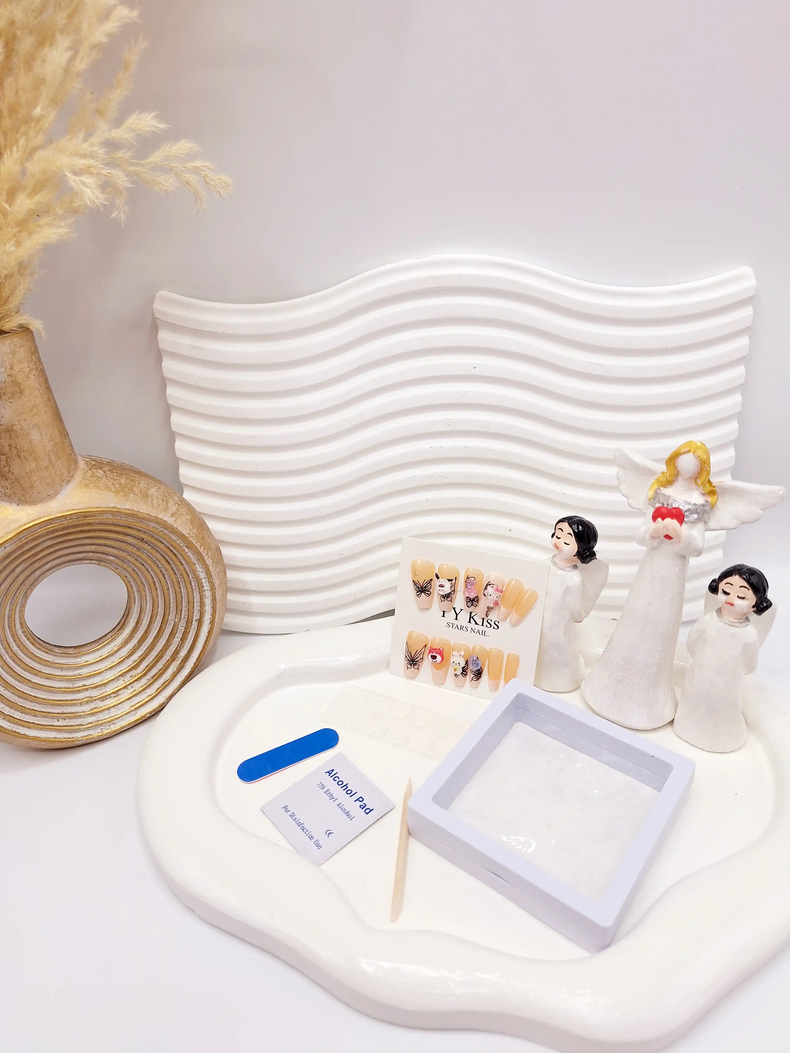 پک اختصاصی کامل ناخن مصنوعی طرح فانتری YY Kiss با چسپ ناخن دو طرفه (کیفیت تضمینی )