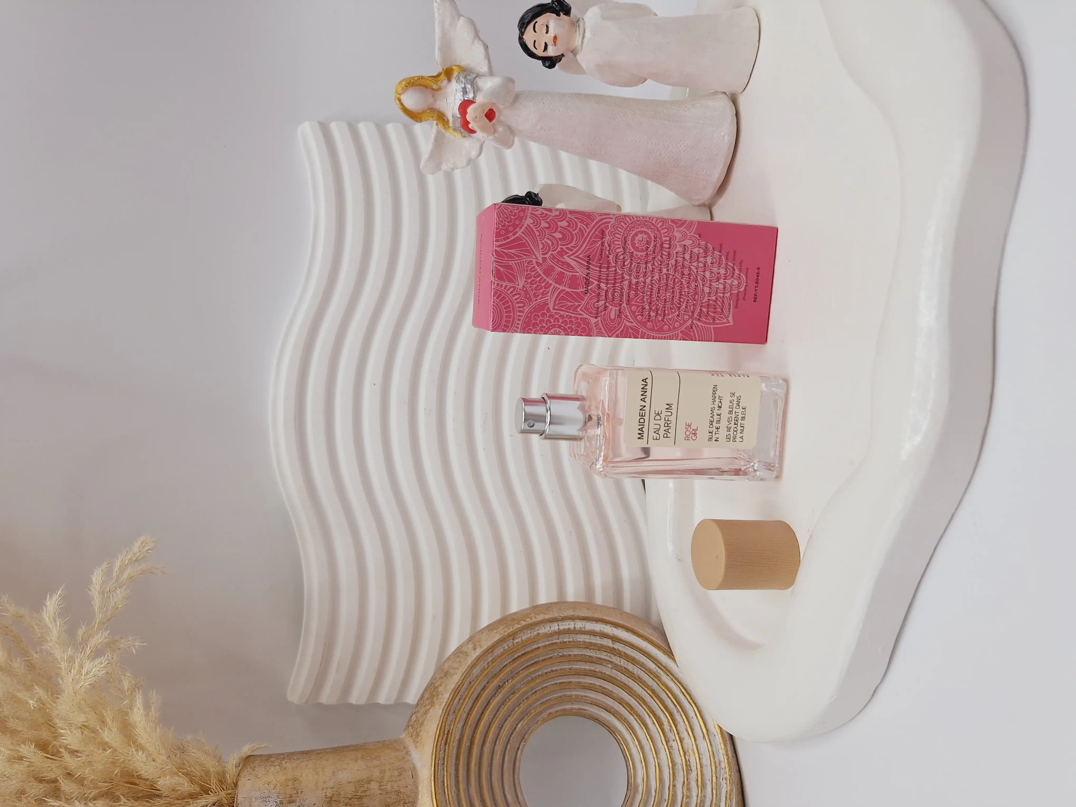 عطر بیکینی رایحه گل رز (ROSE GIRL) حجم 50 میل فوق العاده خوشبو با ماندگاری بالا ساخت ترکیه