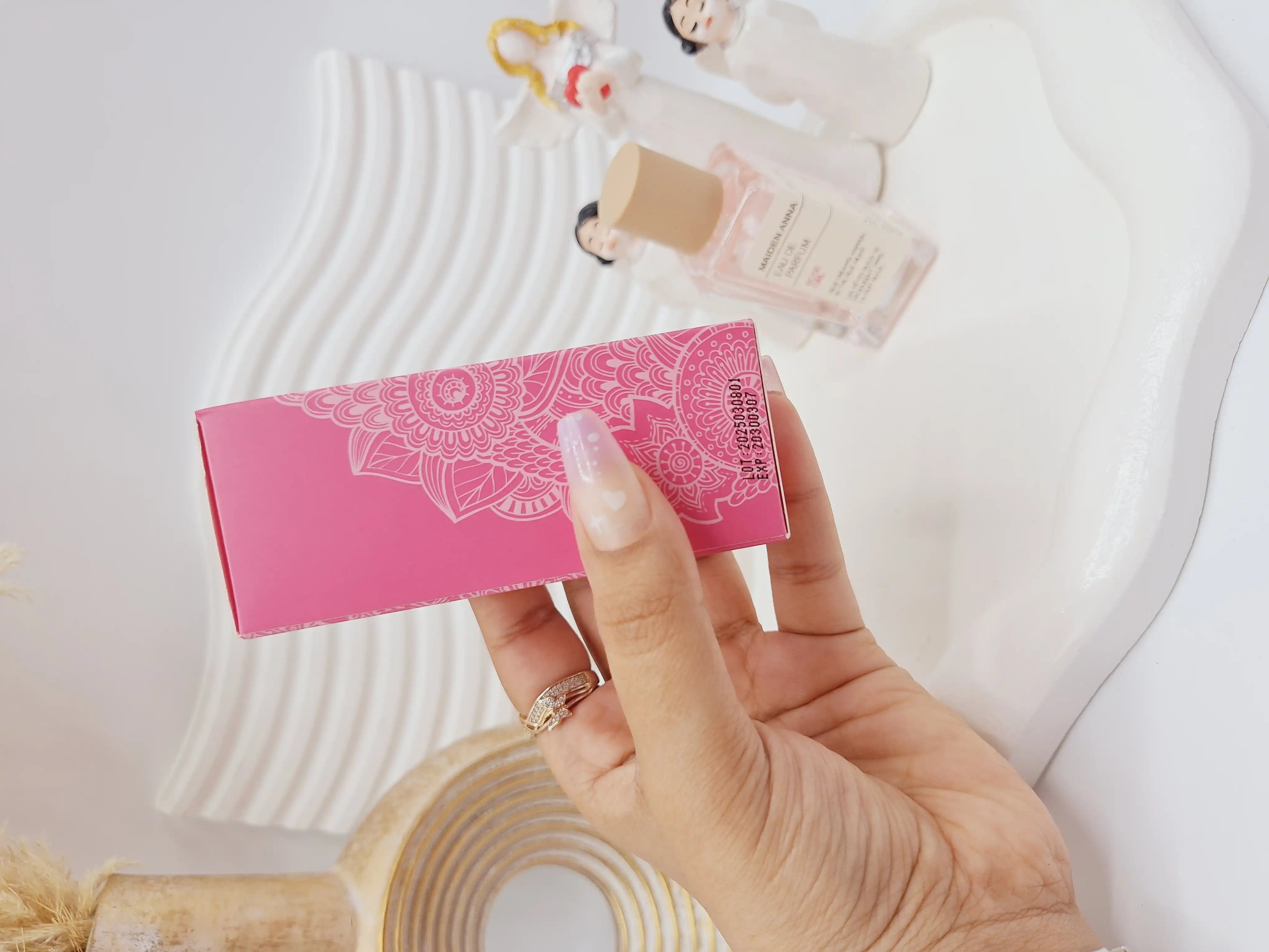 عطر بیکینی رایحه گل رز (ROSE GIRL) حجم 50 میل فوق العاده خوشبو با ماندگاری بالا ساخت ترکیه