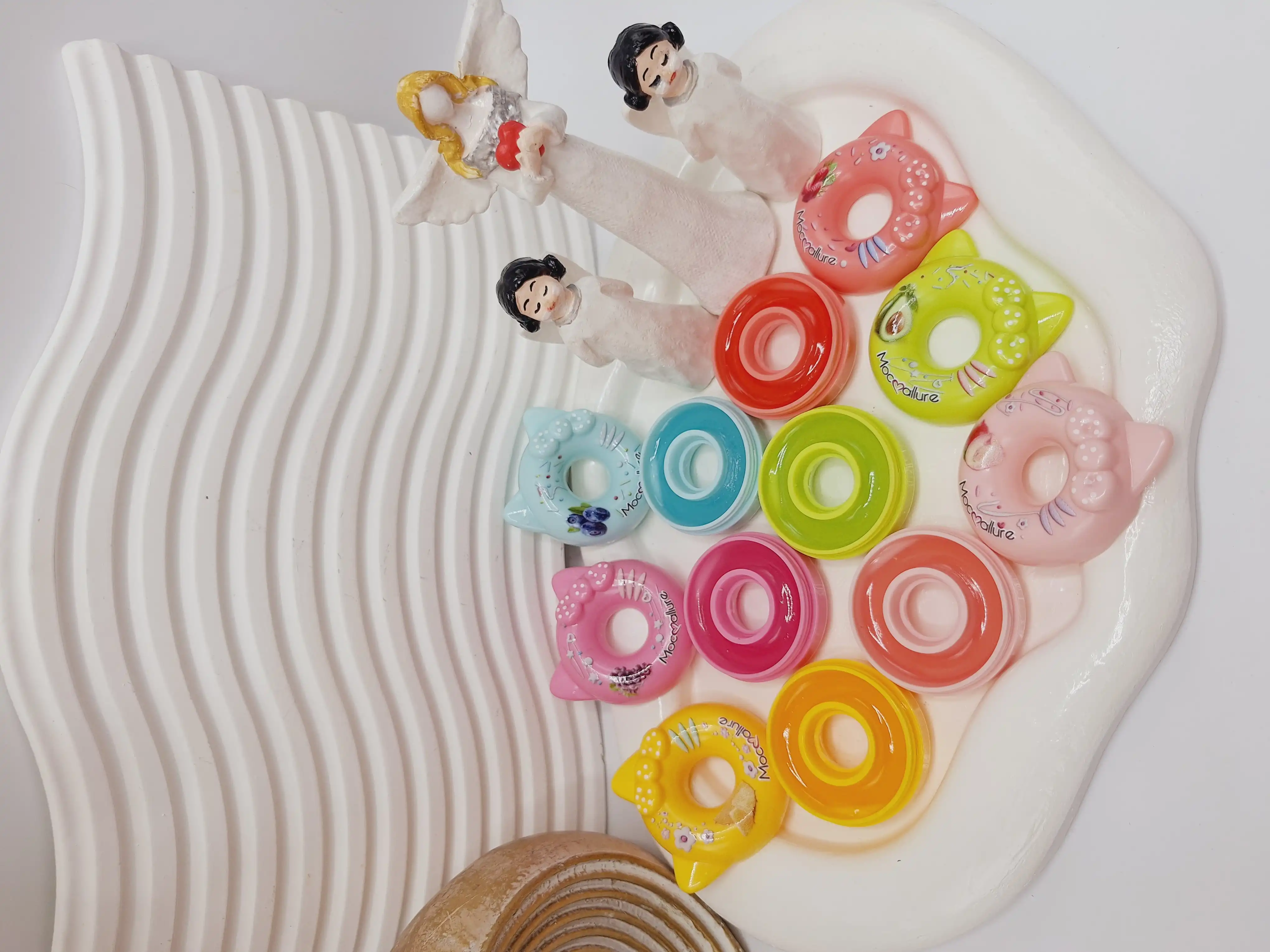 بالم لب دوناتی طرح میوه با رایحه بی نظیر برند موکالره کد 3123