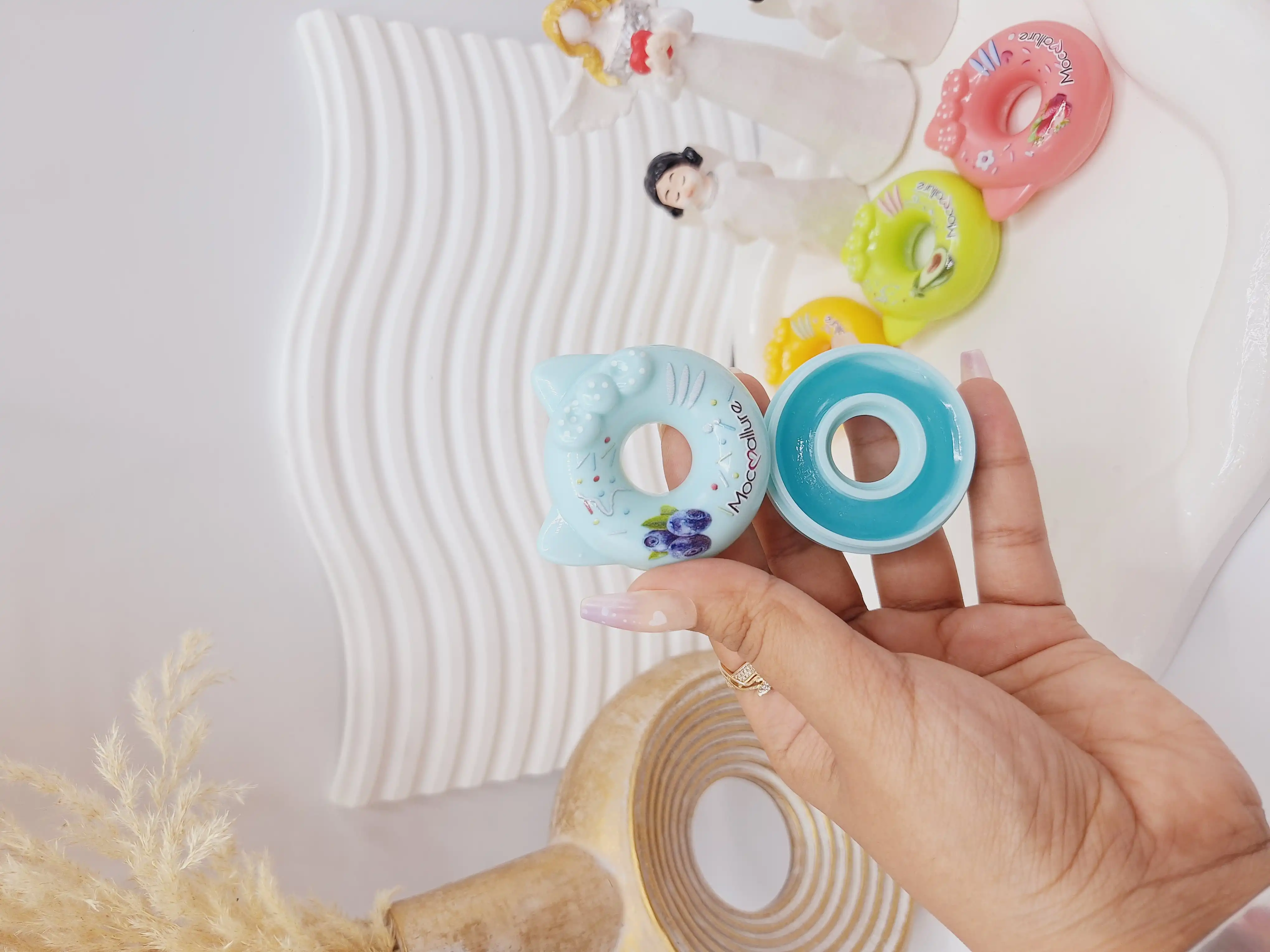 بالم لب دوناتی طرح میوه با رایحه بی نظیر برند موکالره کد 3123