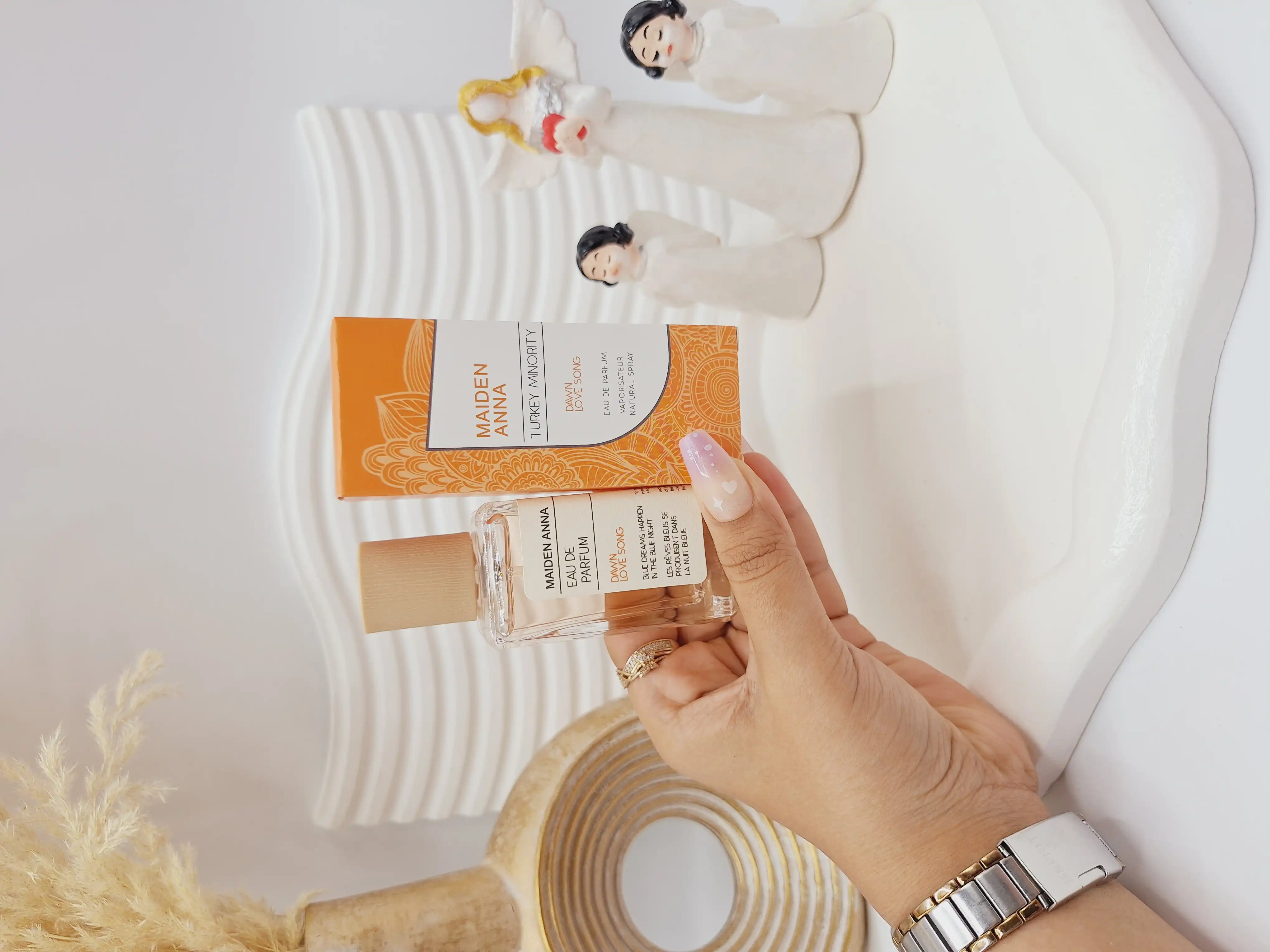 عطر بیکینی رایحه مشابه نارنگی (DAWN LOVE SONG) حجم 50 میل فوق العاده خوشبو با ماندگاری بالا ساخت ترکیه