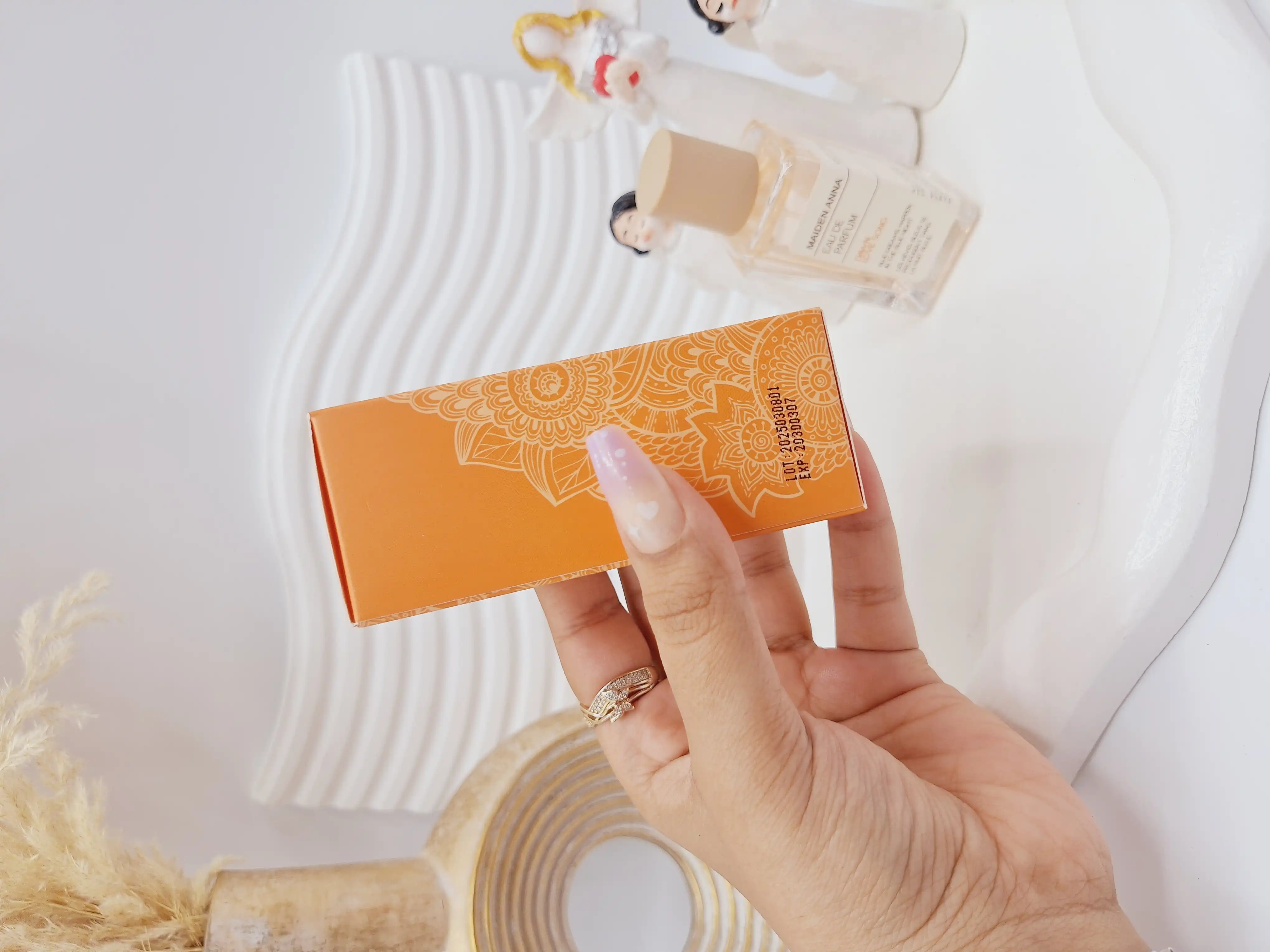 عطر بیکینی رایحه مشابه نارنگی (DAWN LOVE SONG) حجم 50 میل فوق العاده خوشبو با ماندگاری بالا ساخت ترکیه