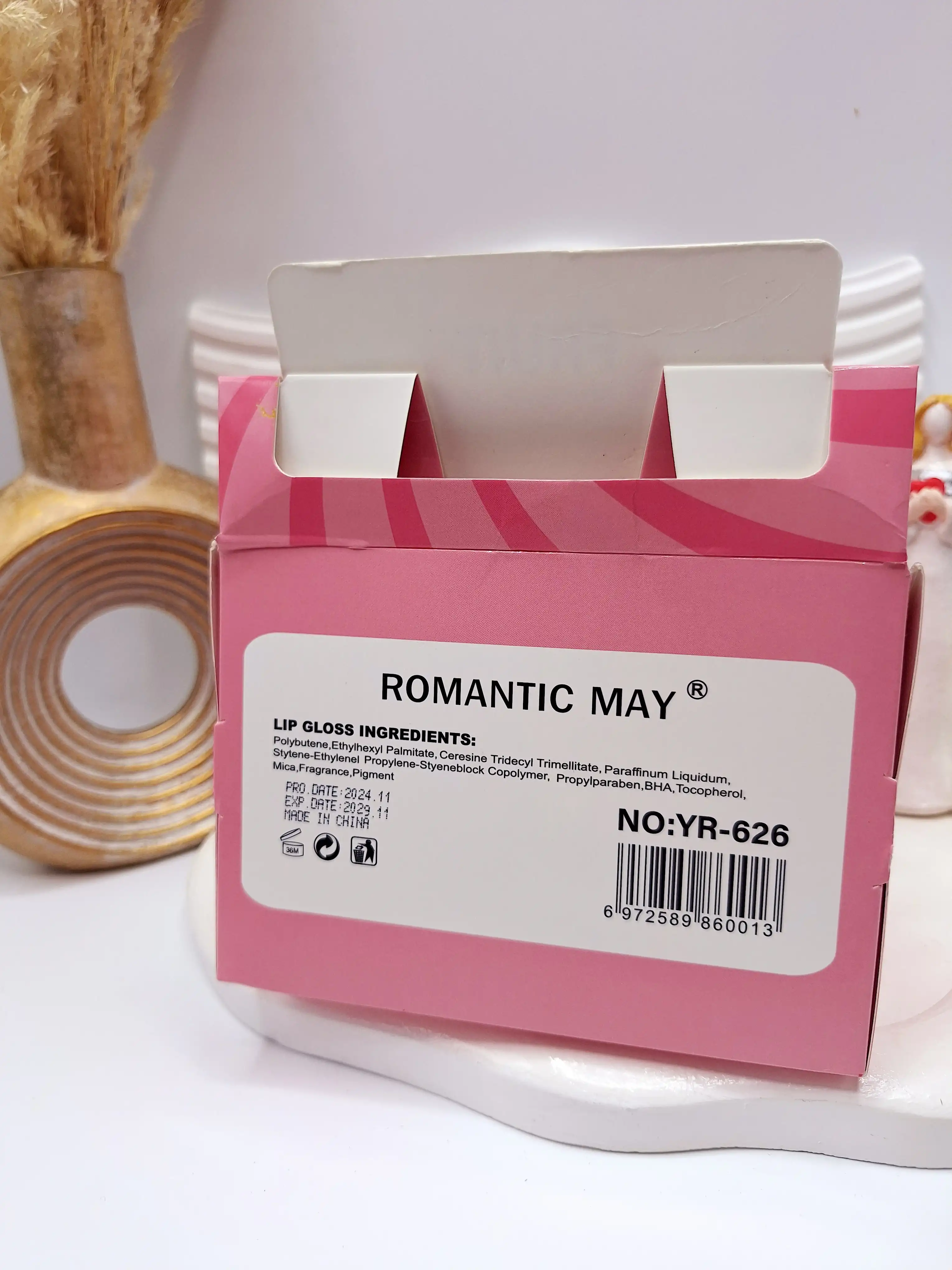 لیپ گلاس شاین دار میوه ای تیوپی برند رومانتیک مای کد 626