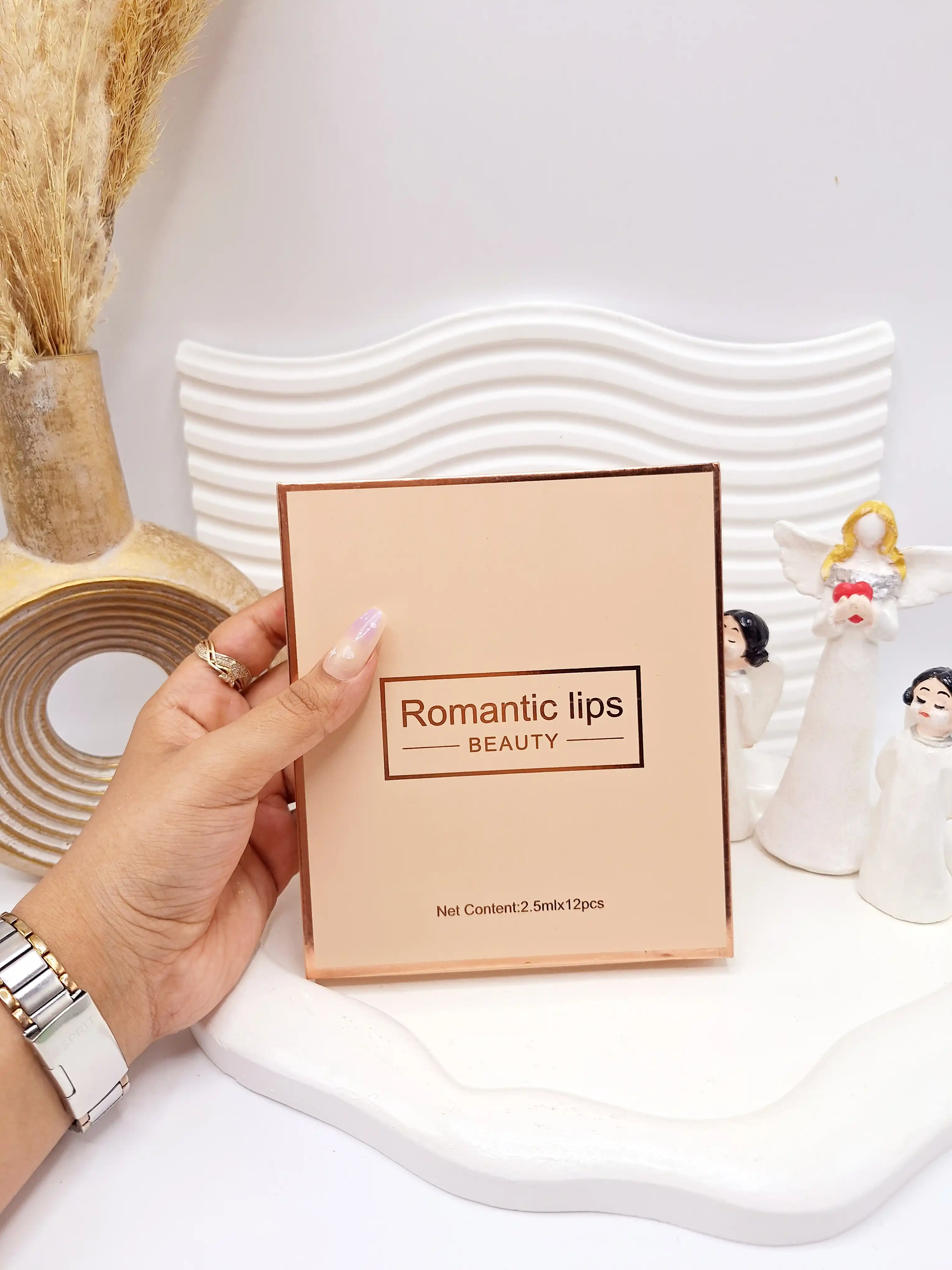 پک 12 تایی رژ لب و لیپ گلاس برند Romantic lips BEAUTY کد GR1130
