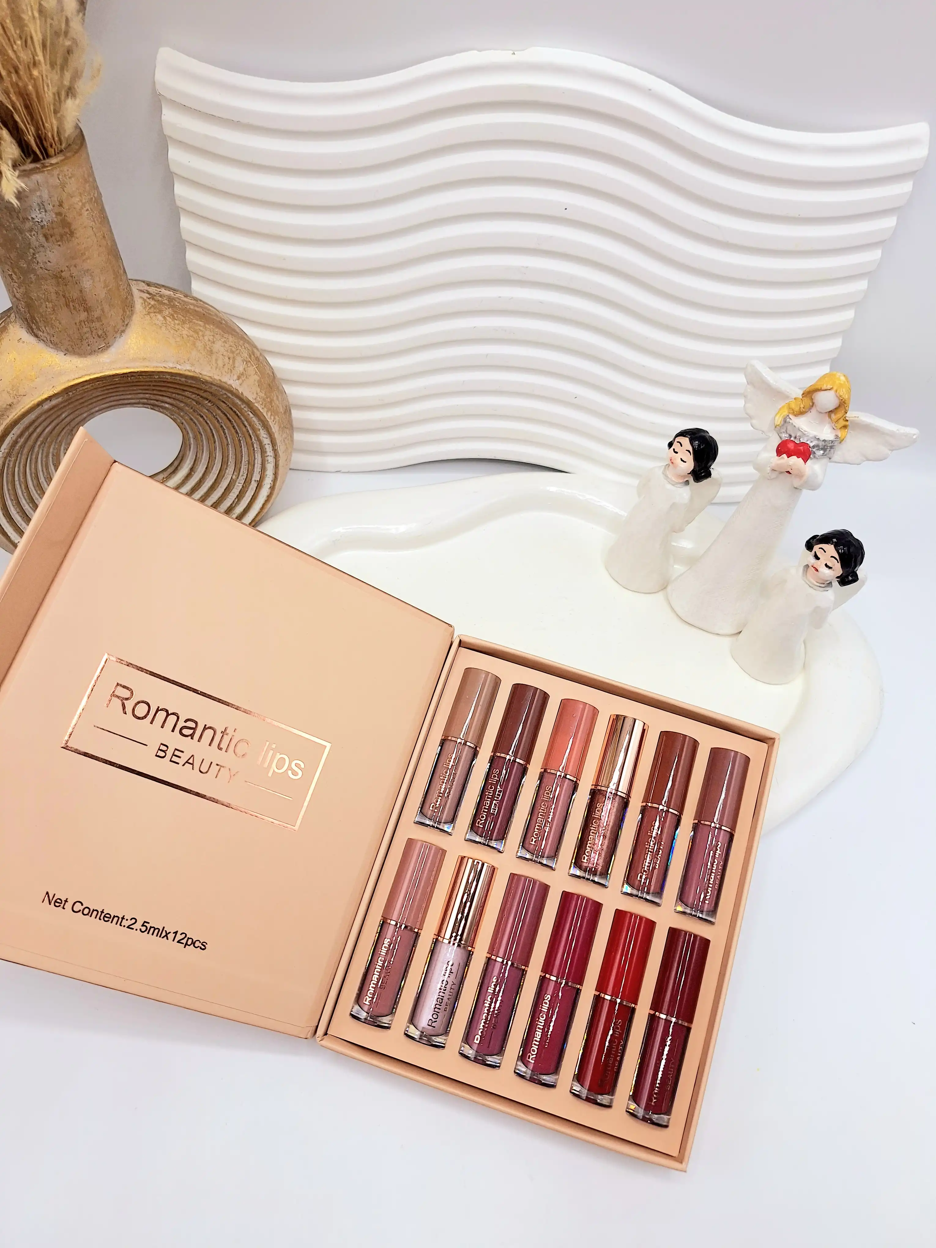 پک 12 تایی رژ لب و لیپ گلاس برند Romantic lips BEAUTY کد GR1130